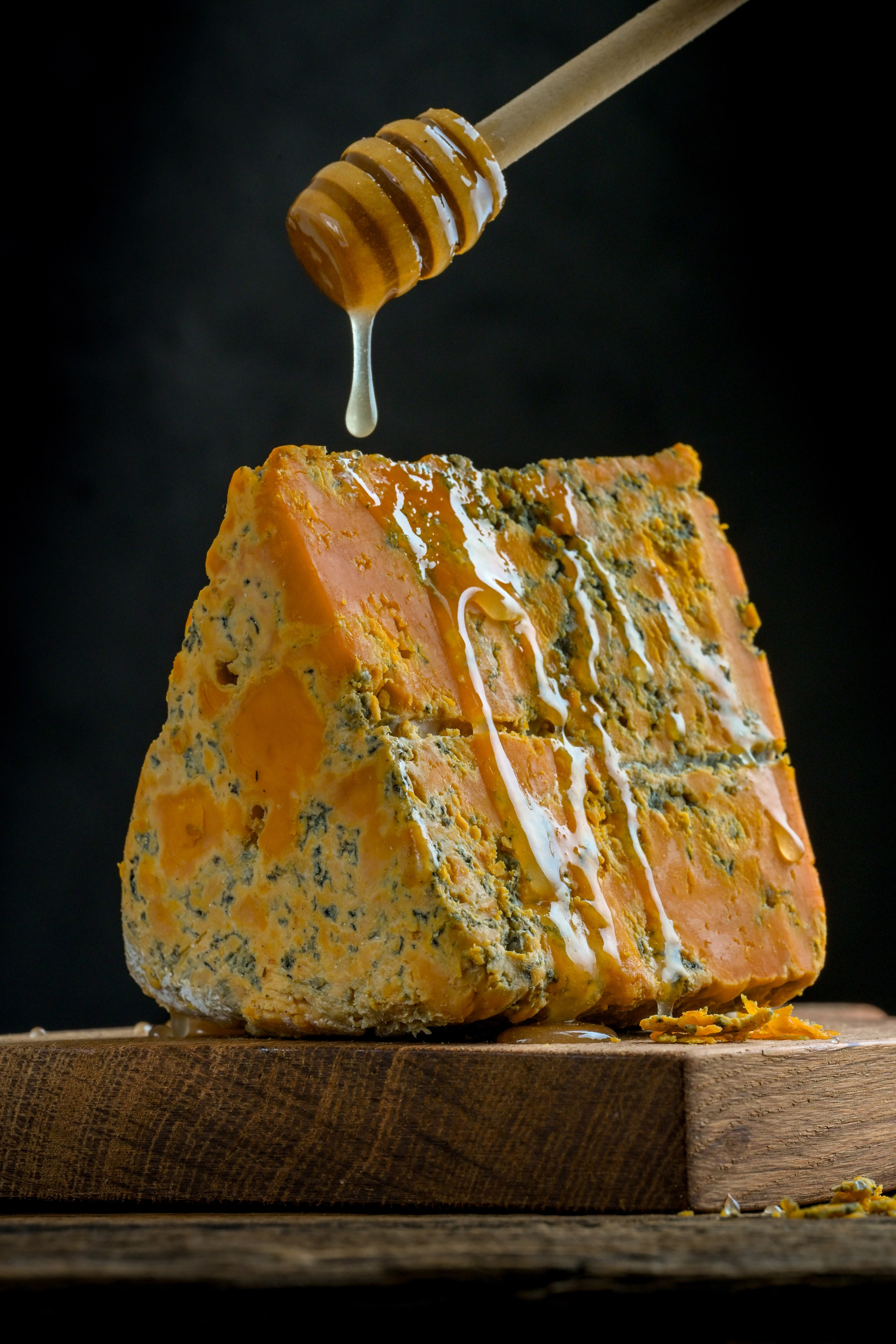 Сыр Шропшир Блю с медом 