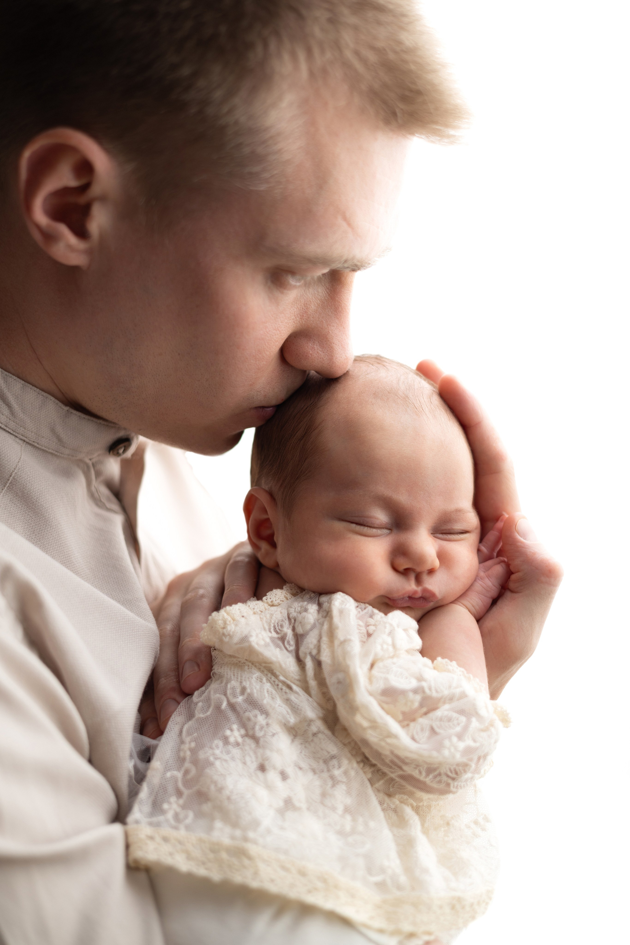 Ева. Лилия Алтухова — фотограф новорожденных в Москве и области
