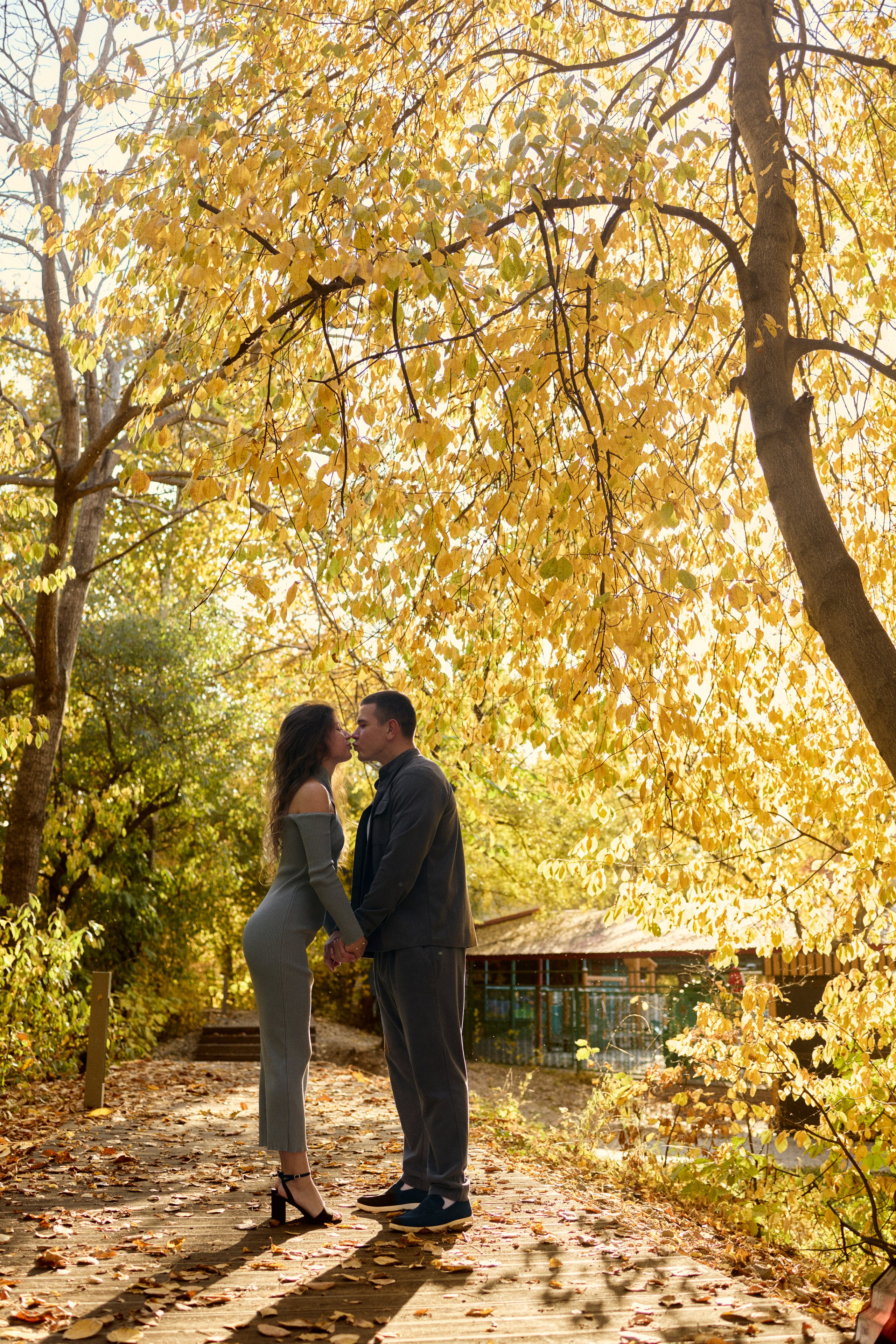 Осенний парк. Фотограф в г. Благовещенск, свадебные, семейные и индивидуальные