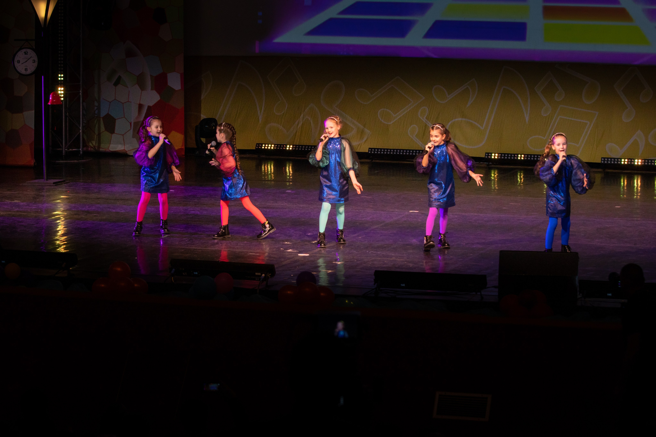 Съёмка концерта для Домисольки, большой концертный зал Космос. «Студия DRONAVT`s» — видеосъёмка и фотография г. Москва