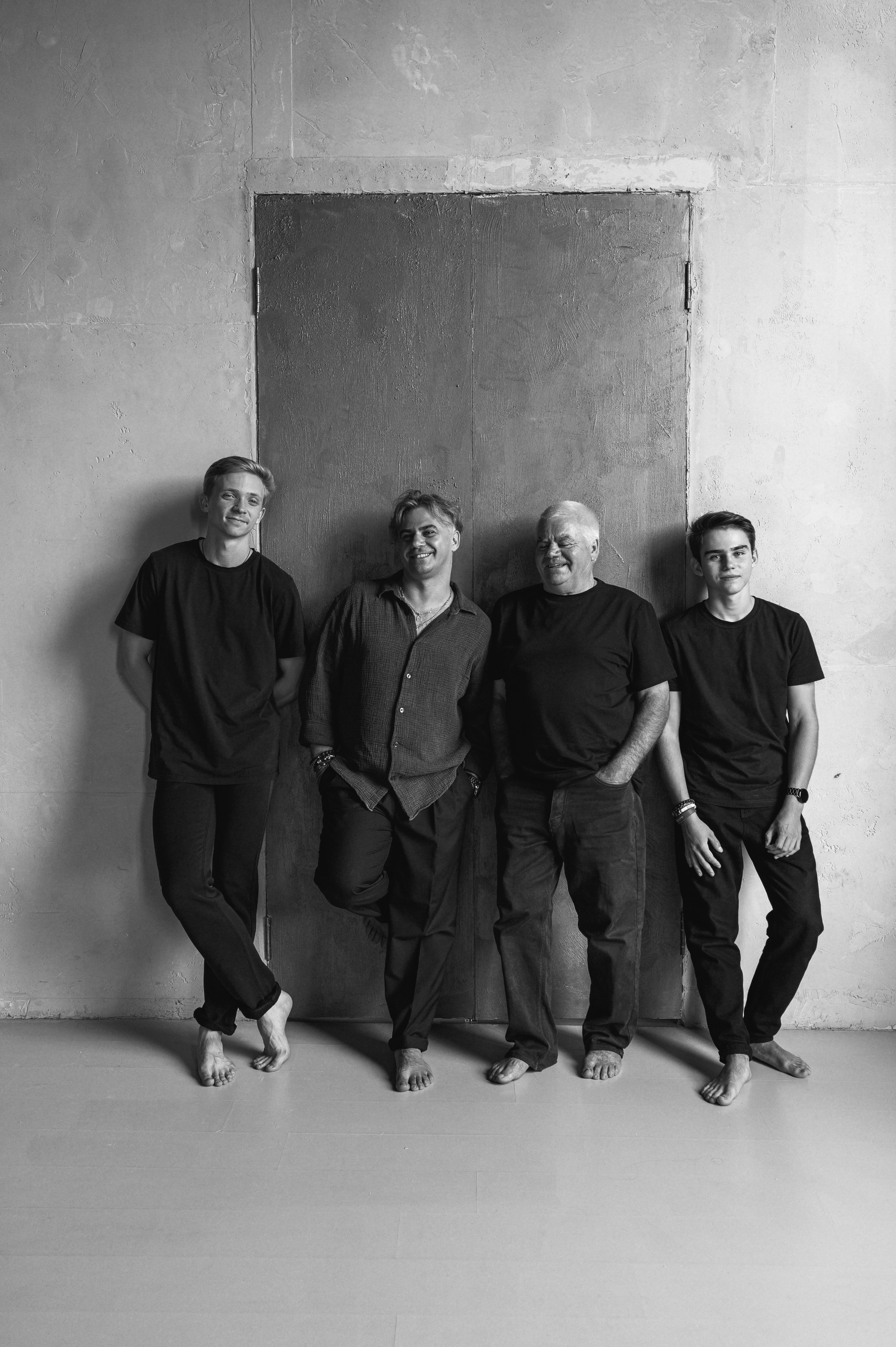 Семейная портретная студийная съемка. НЬЮБОРН ФОТОСЕССИИ, БЕРЕМЕННОСТЬ, ПОРТРЕТНЫЕ СЕМЕЙНЫЕ ФОТОСЕССИИ  Ногинск Москва ОЛЬГА ВОГЕЛЬ