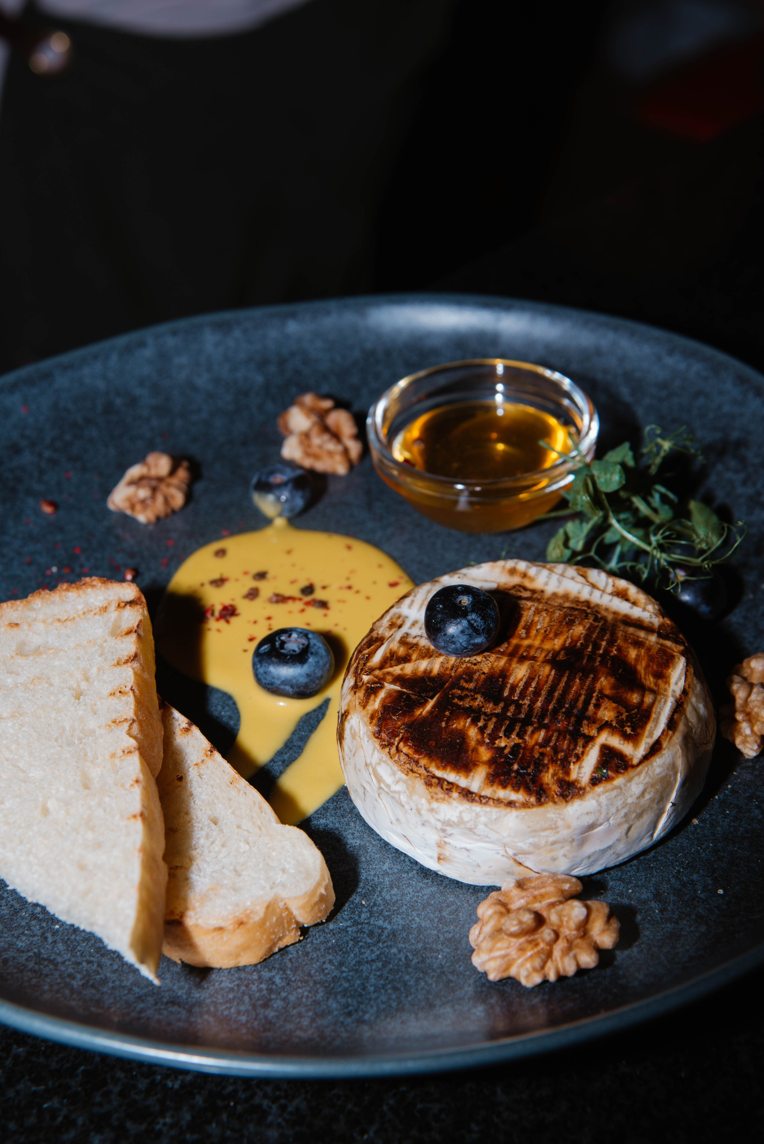 Праздник в стенах клубного пространства «Своя Среда». Ксения Glossa. Портретный и репортажный фотограф в Самаре