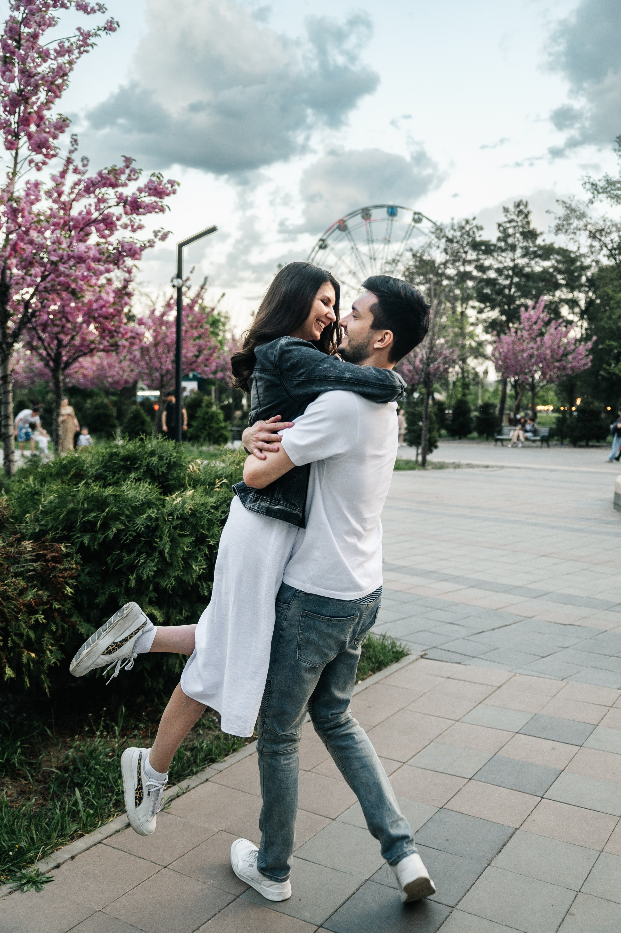 Love-story в городе. Свадебный и travel фотограф в Волгограде, Сочи, Домбае, Европе