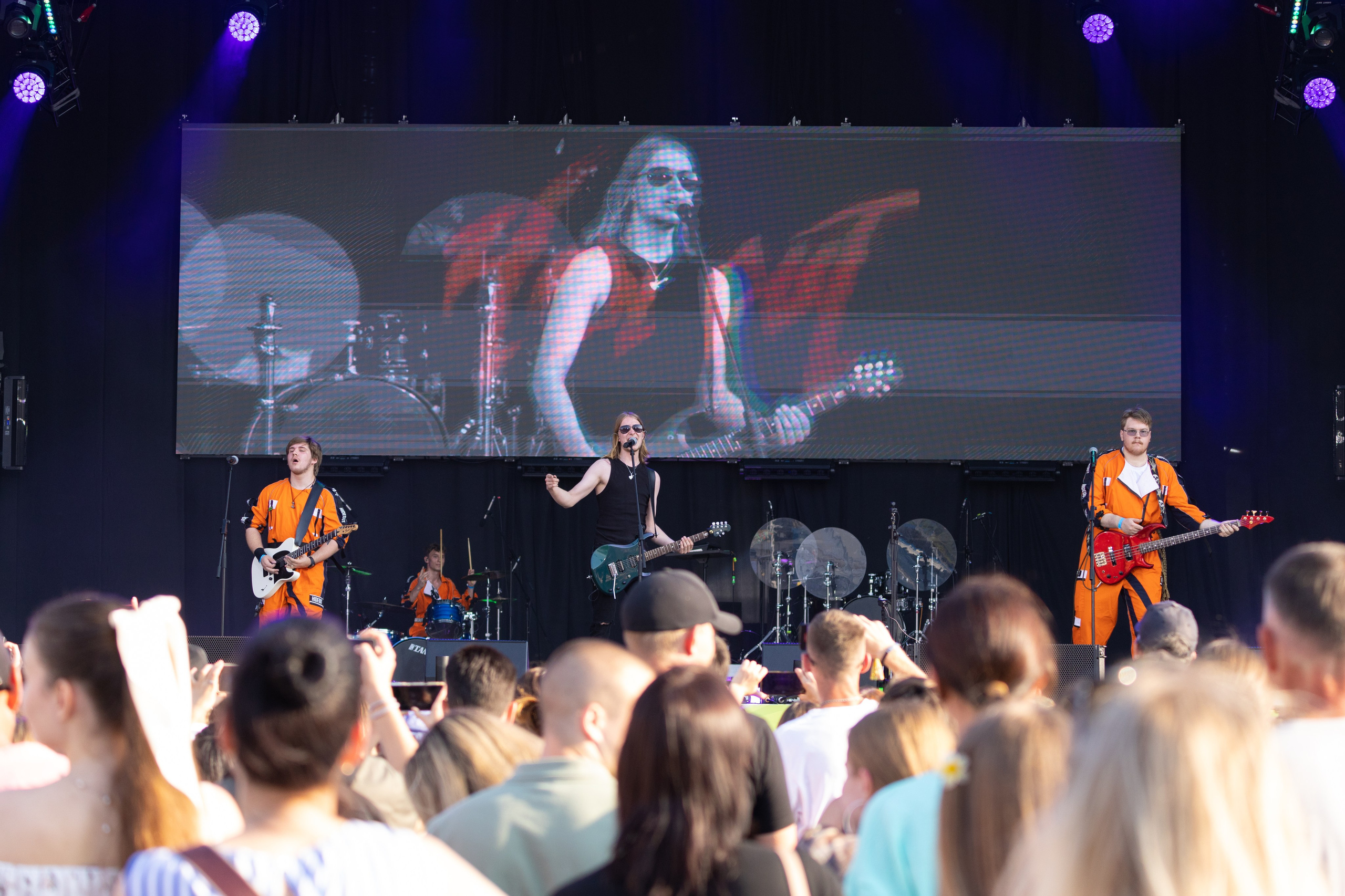 День молодёжи. Владивосток 2025. Олег Катакинов| Репортажный фотограф в городе у моря (Владивосток)