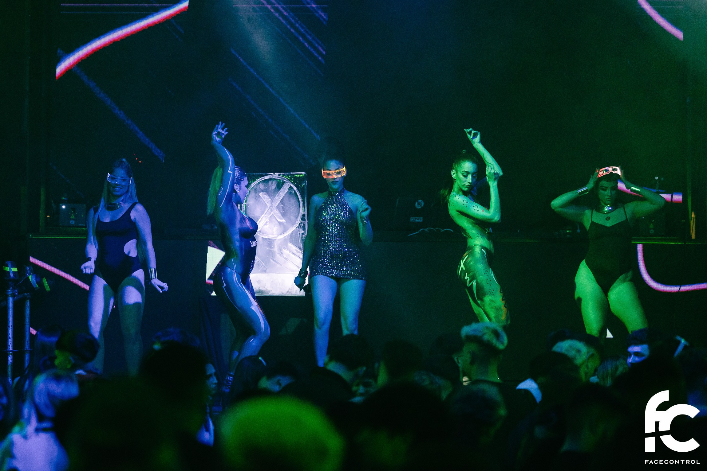 XAINDEX. Face Control: Crónica social, anuncios de eventos y reportajes fotográficos