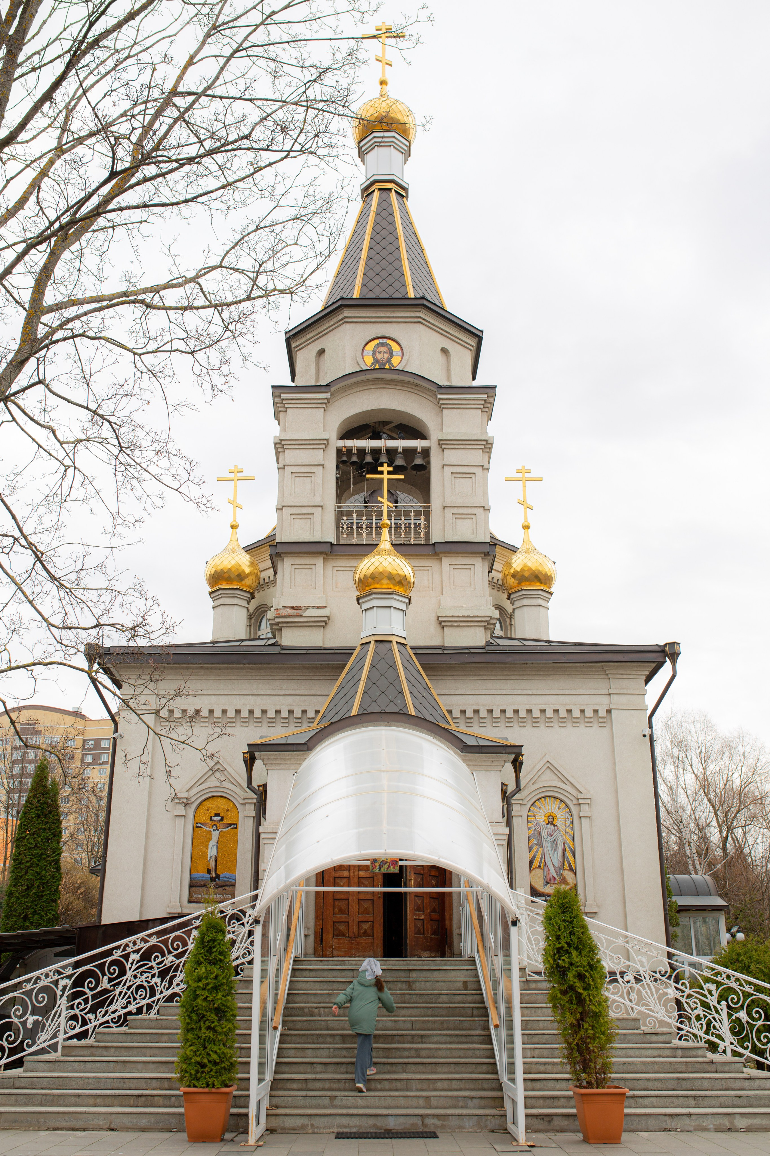 Церковь Спаса Преображения пос. Совхоза им. Ленина. Свадебный и семейный фотограф