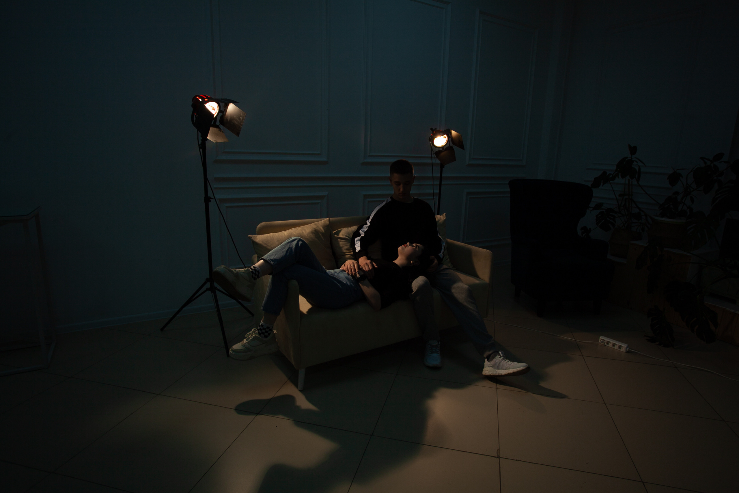 девушка парень любовь романтическая фотосессия в фото студии