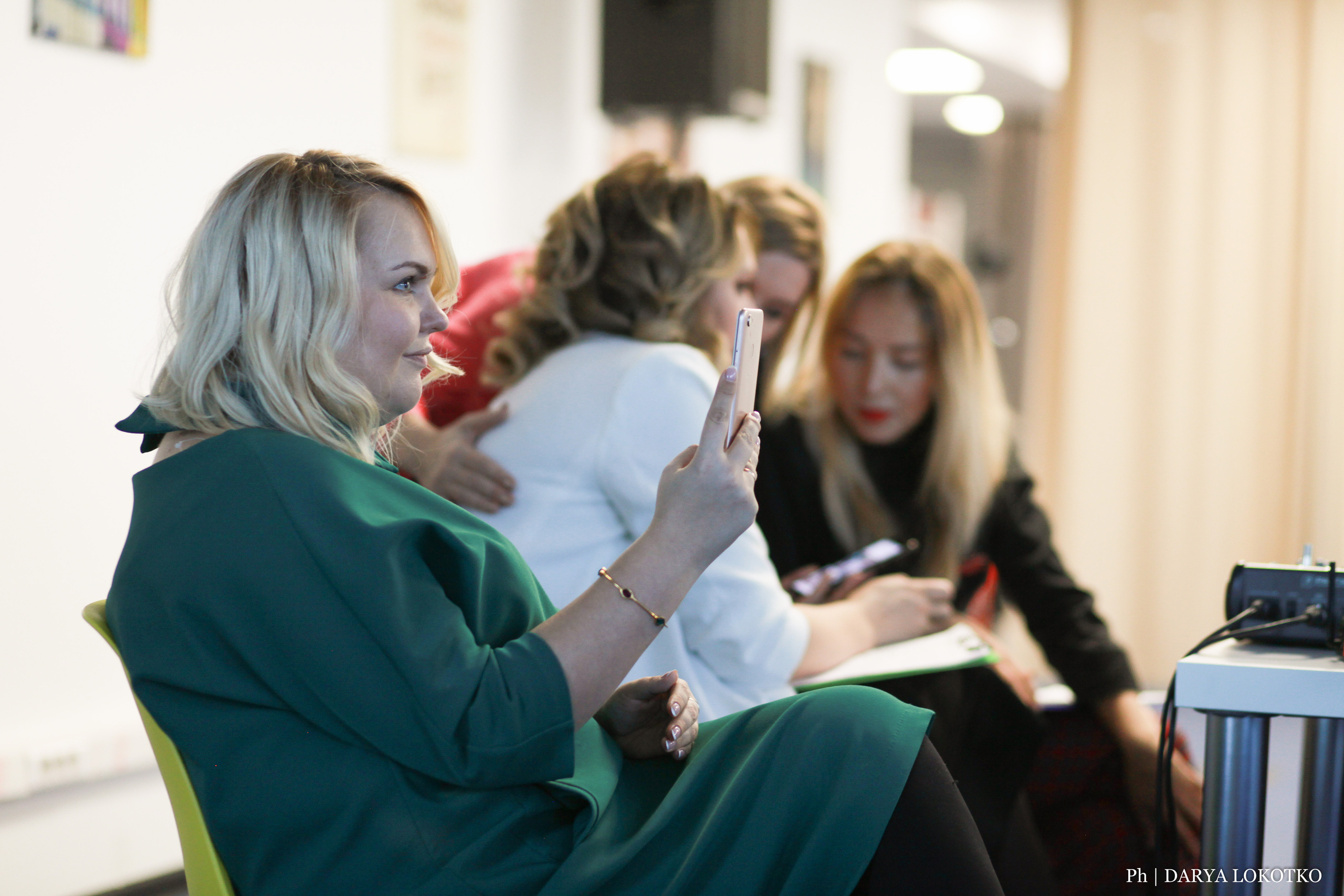 Праздник по молекулам. Фотограф Дарья Локотко в Красноярске