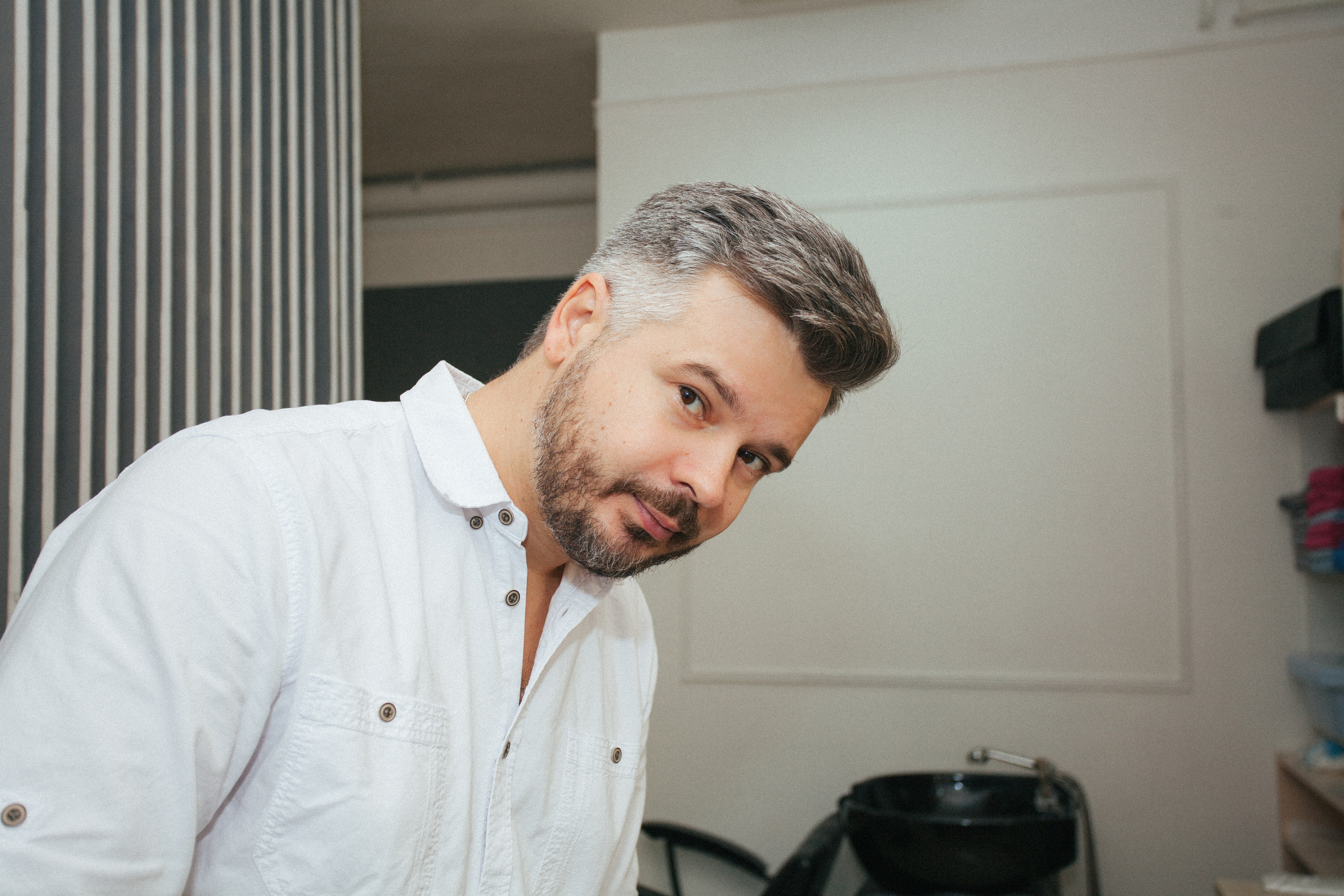 парикмахер мужчина салон 