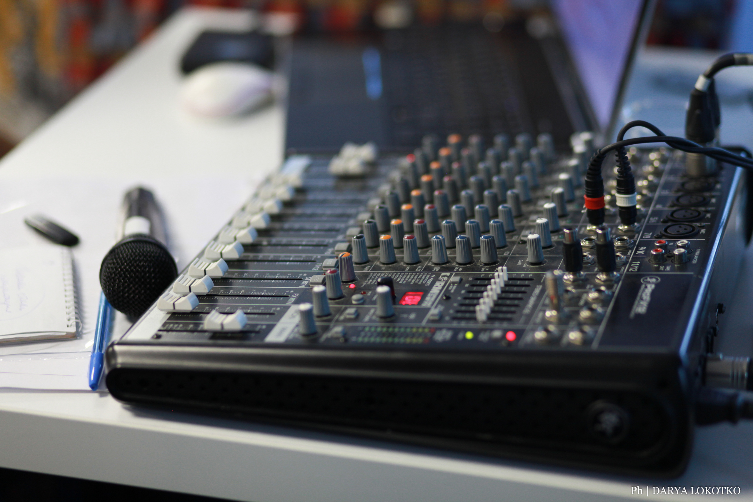 Праздник по молекулам. Фотограф Дарья Локотко в Красноярске