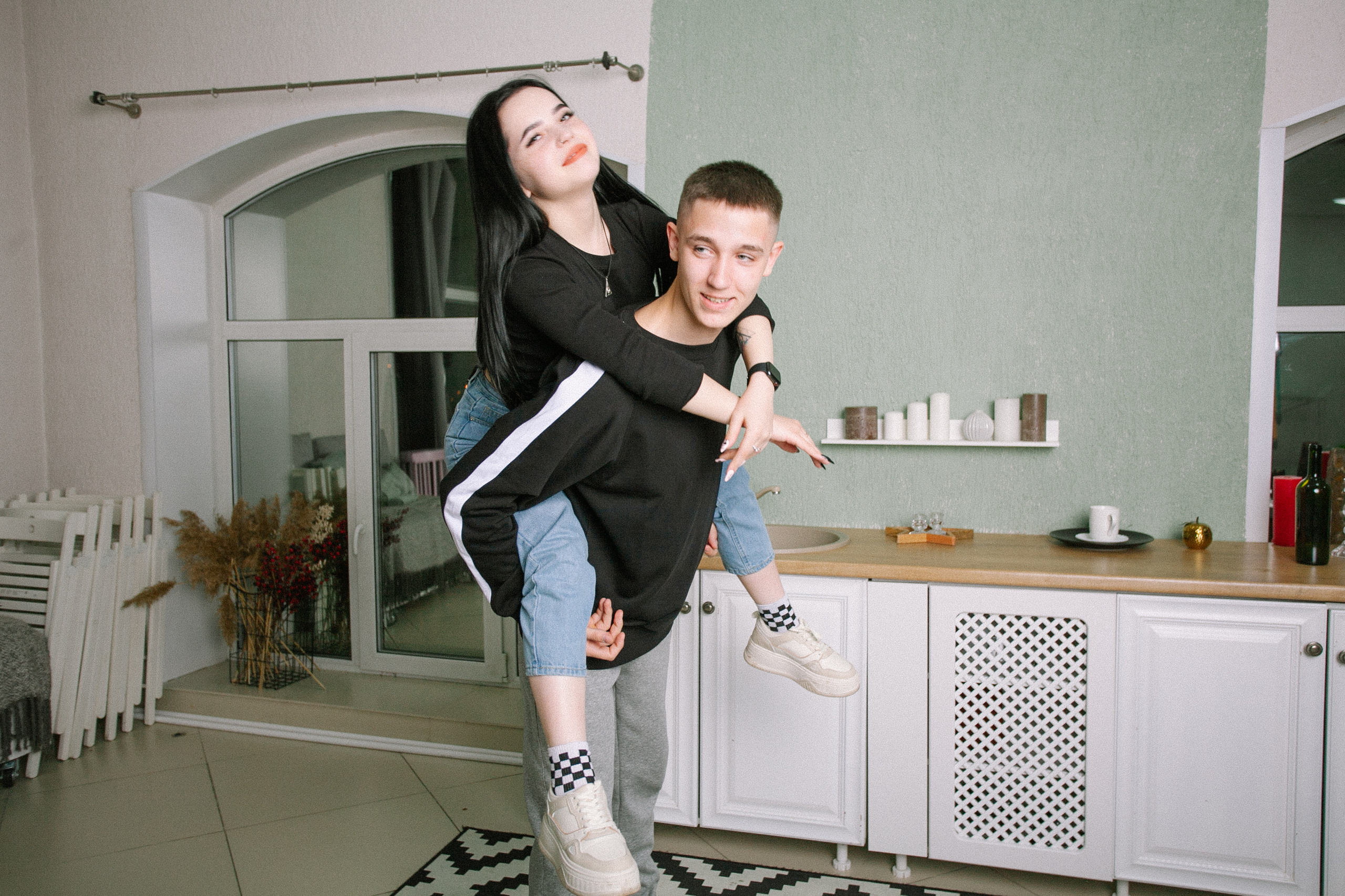 девушка парень любовь романтическая фотосессия в фото студии