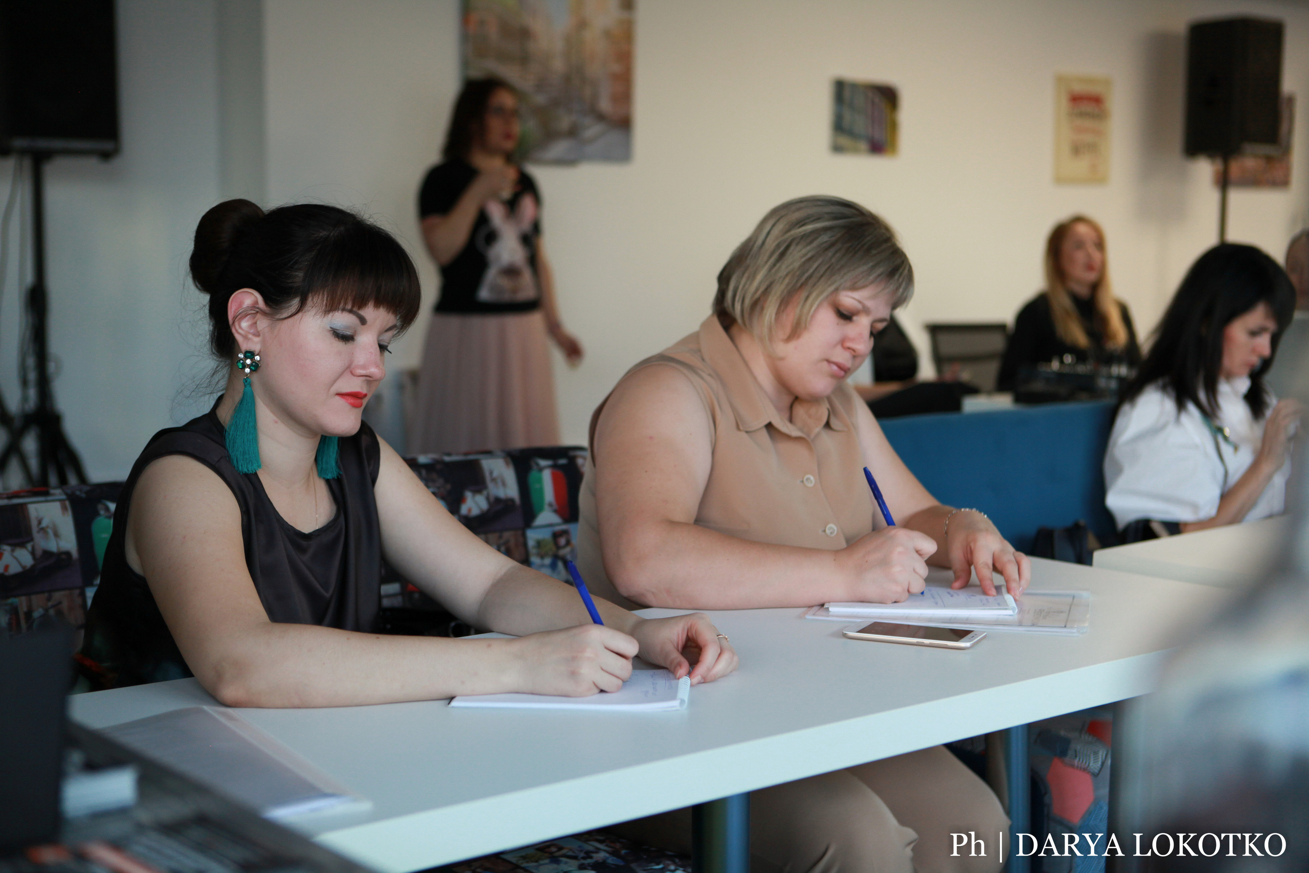 Праздник по молекулам. Фотограф Дарья Локотко в Красноярске