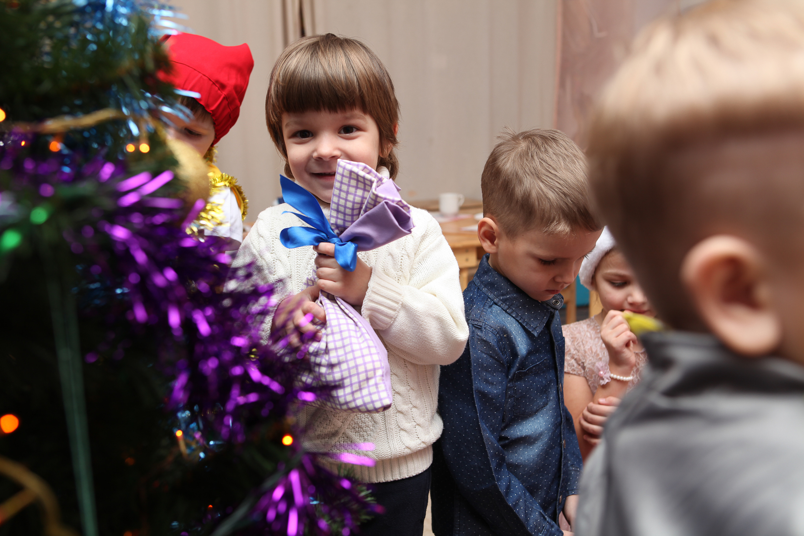 Новый год в Детском Саду Зернышко. Фотограф Дарья Локотко в Красноярске