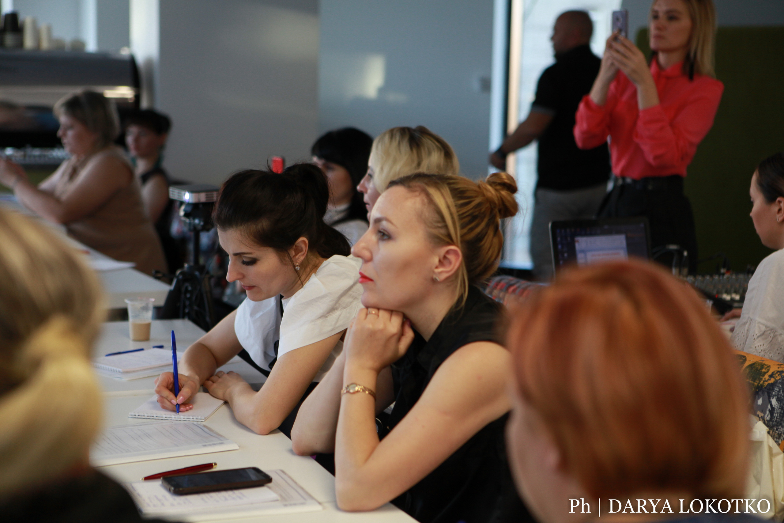 Праздник по молекулам. Фотограф Дарья Локотко в Красноярске