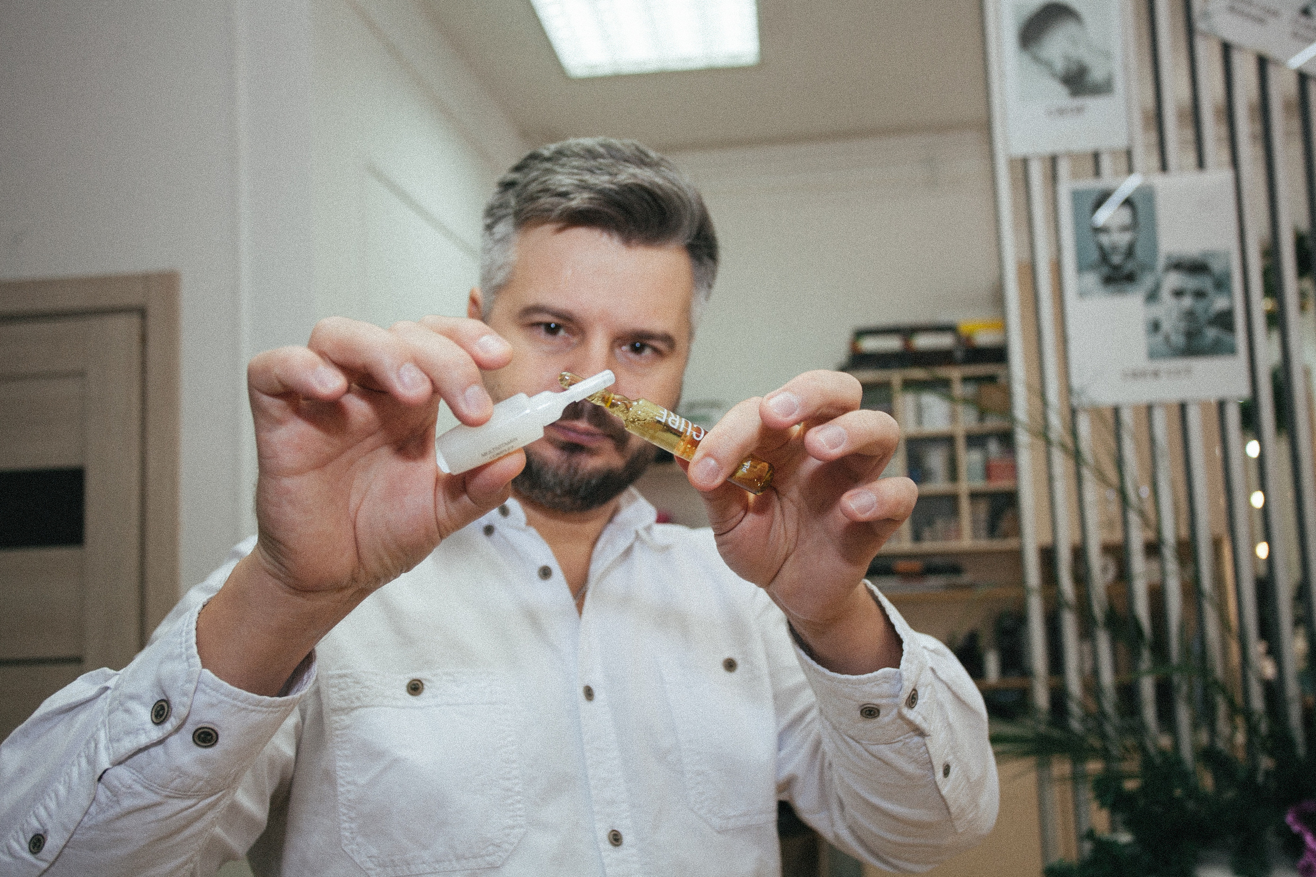 парикмахер мужчина салон ампулы