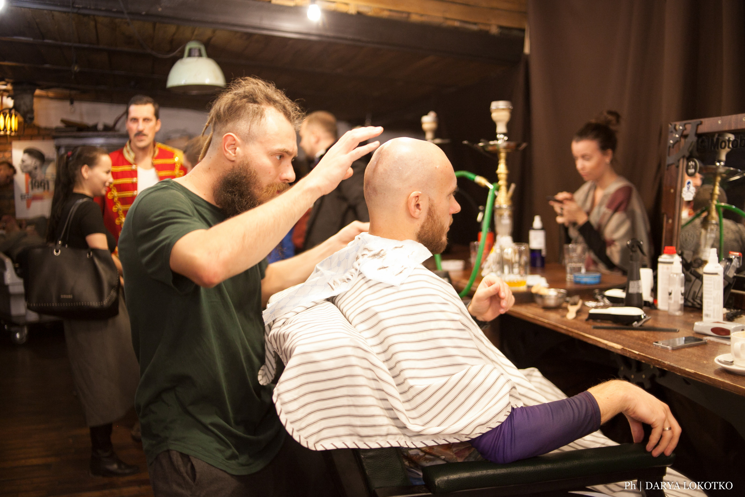 Freddie Mercury в YUSHIN. Фотограф Дарья Локотко в Красноярске