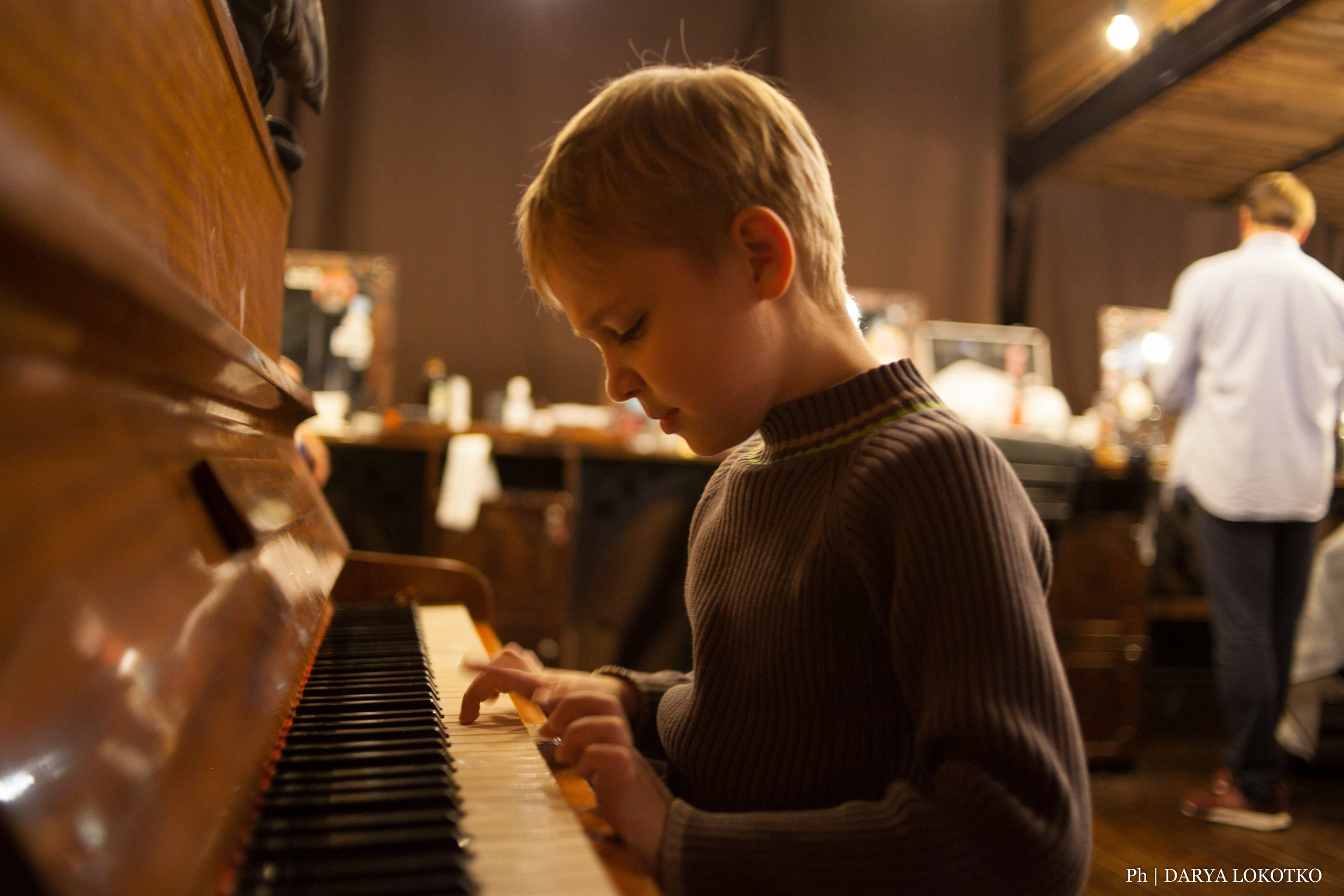 Freddie Mercury в YUSHIN. Фотограф Дарья Локотко в Красноярске