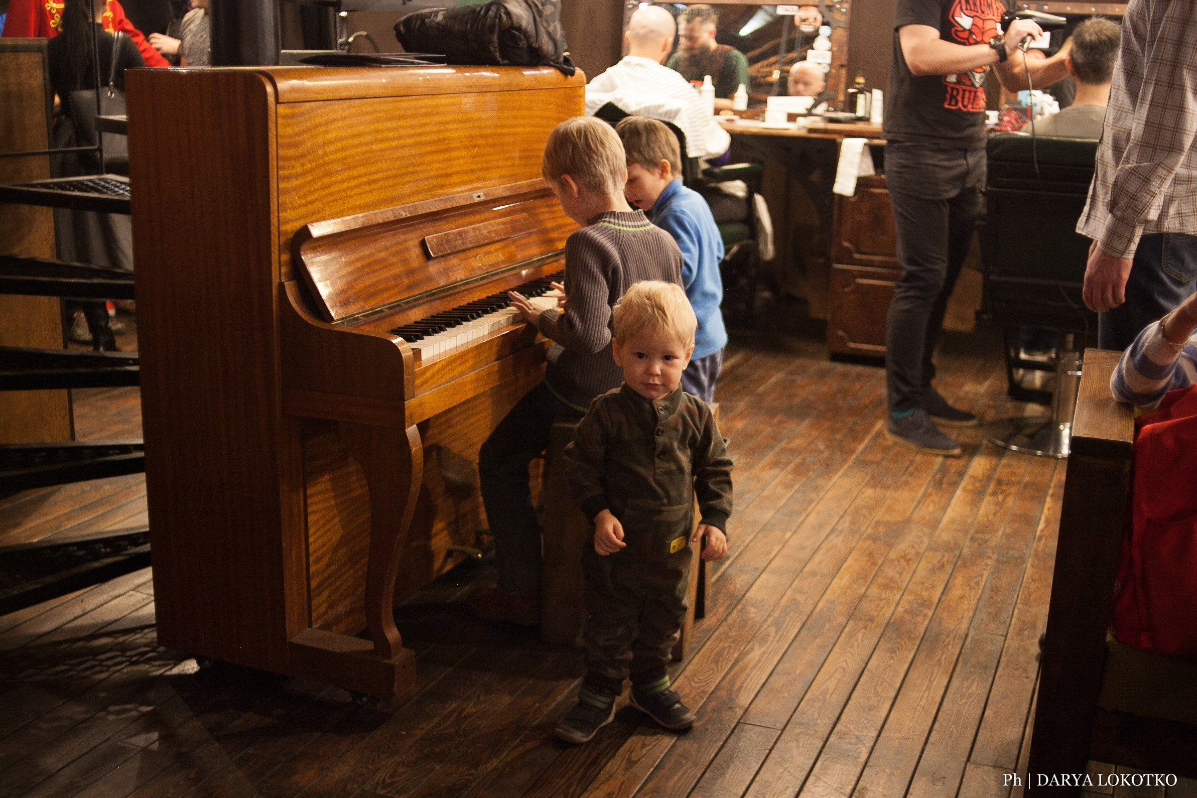 Freddie Mercury в YUSHIN. Фотограф Дарья Локотко в Красноярске