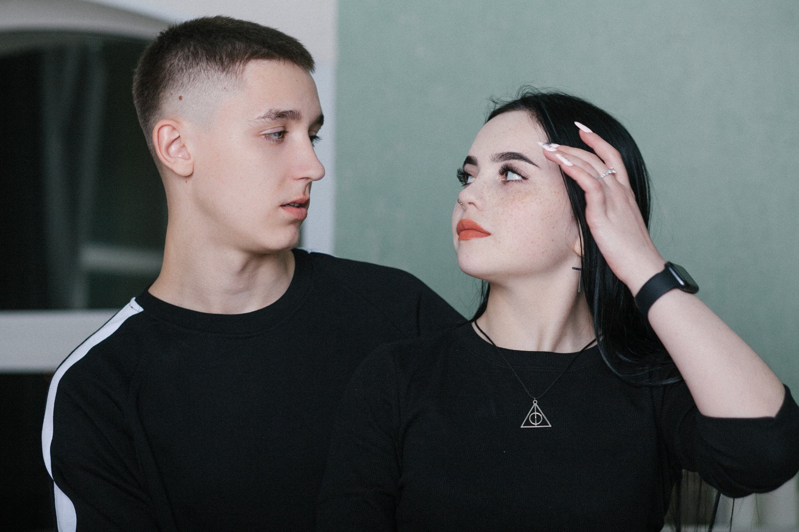 девушка парень любовь романтическая фотосессия в фото студии