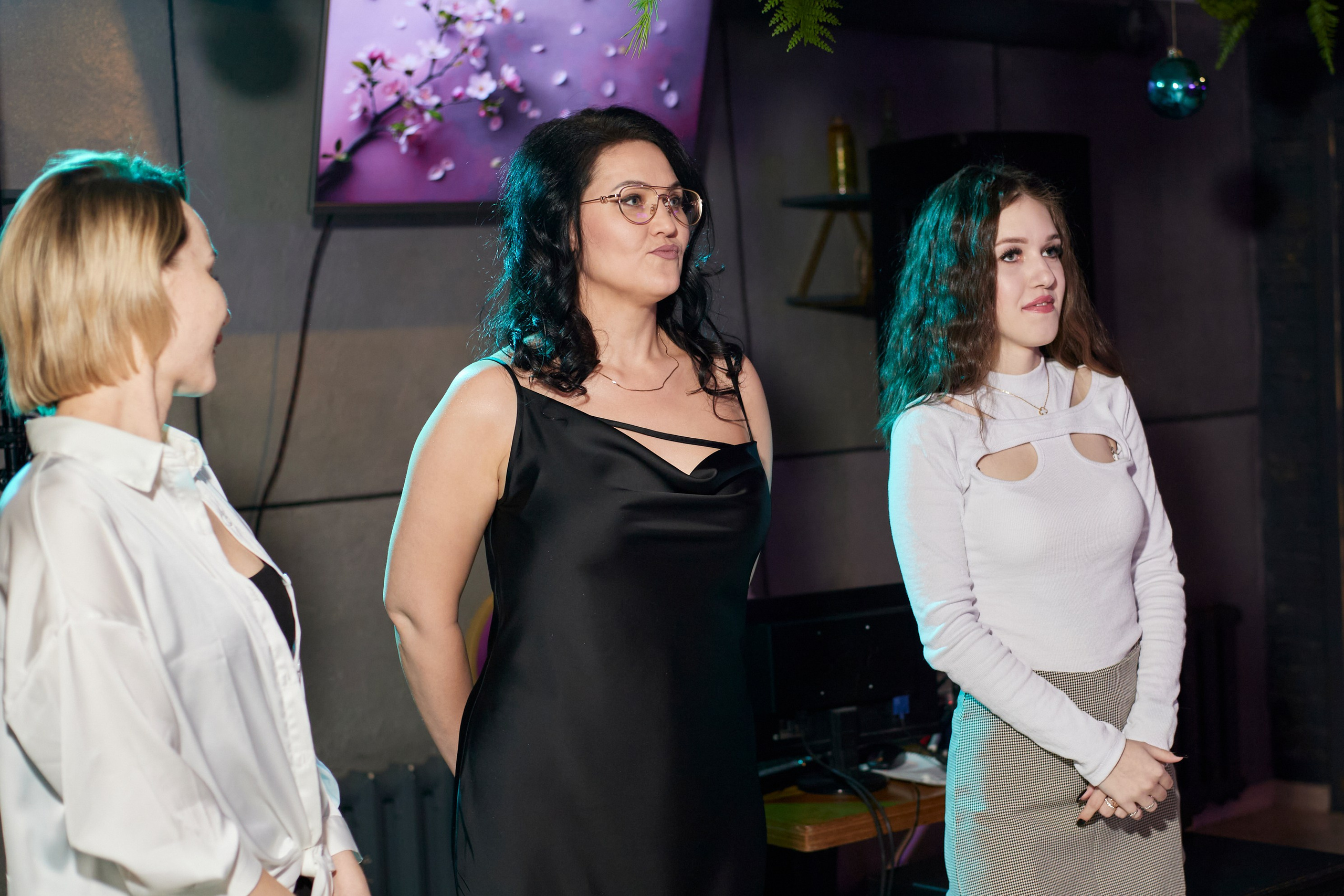 MAXIM & DAMIR | FOREST BAR | 8 МАРТА!. Главная