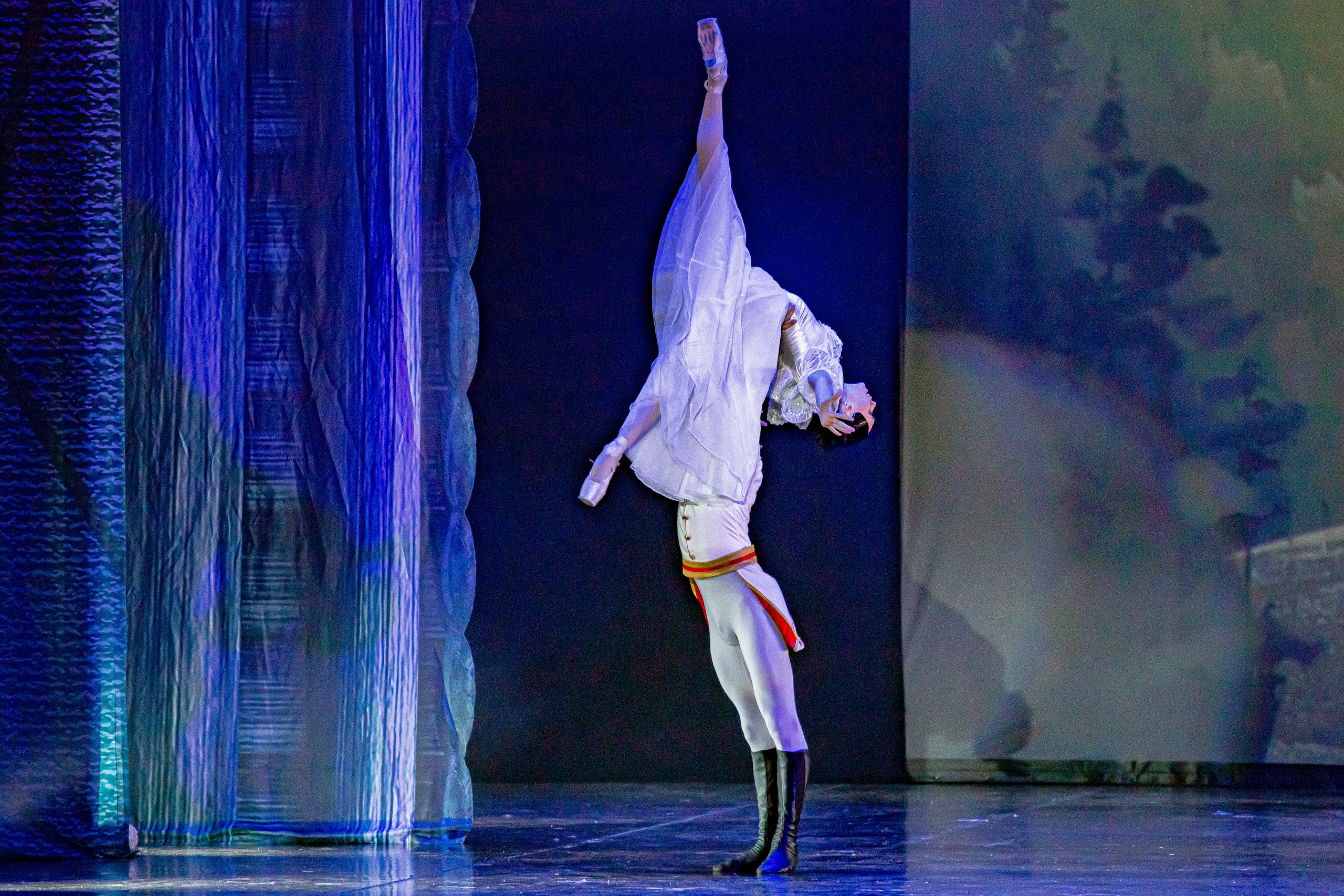 Война и Мир балет Марийского театра оперы и балета на сцене Зимнего театра г. Сочи премьера. Фотограф в Сочи Юрий Шептаев