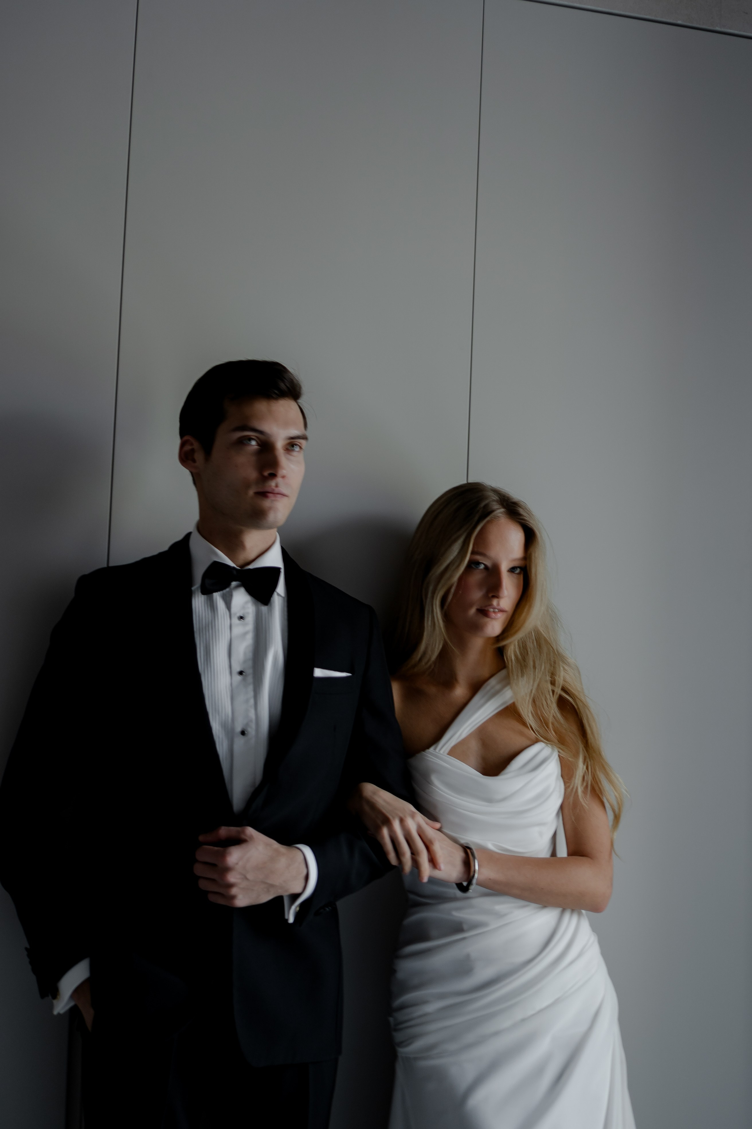 ЭЛЕГАНТНАЯ СВАДБЕНАЯ СЬЕМКА ЖЕНИХА И НЕВЕСТЫ В ДОРОГОМ ОТЕЛЕ САНКТ-ПЕТЕРБУРГА. Профессиональный фотограф, Санкт-Петербург — Виктория Богомолова
