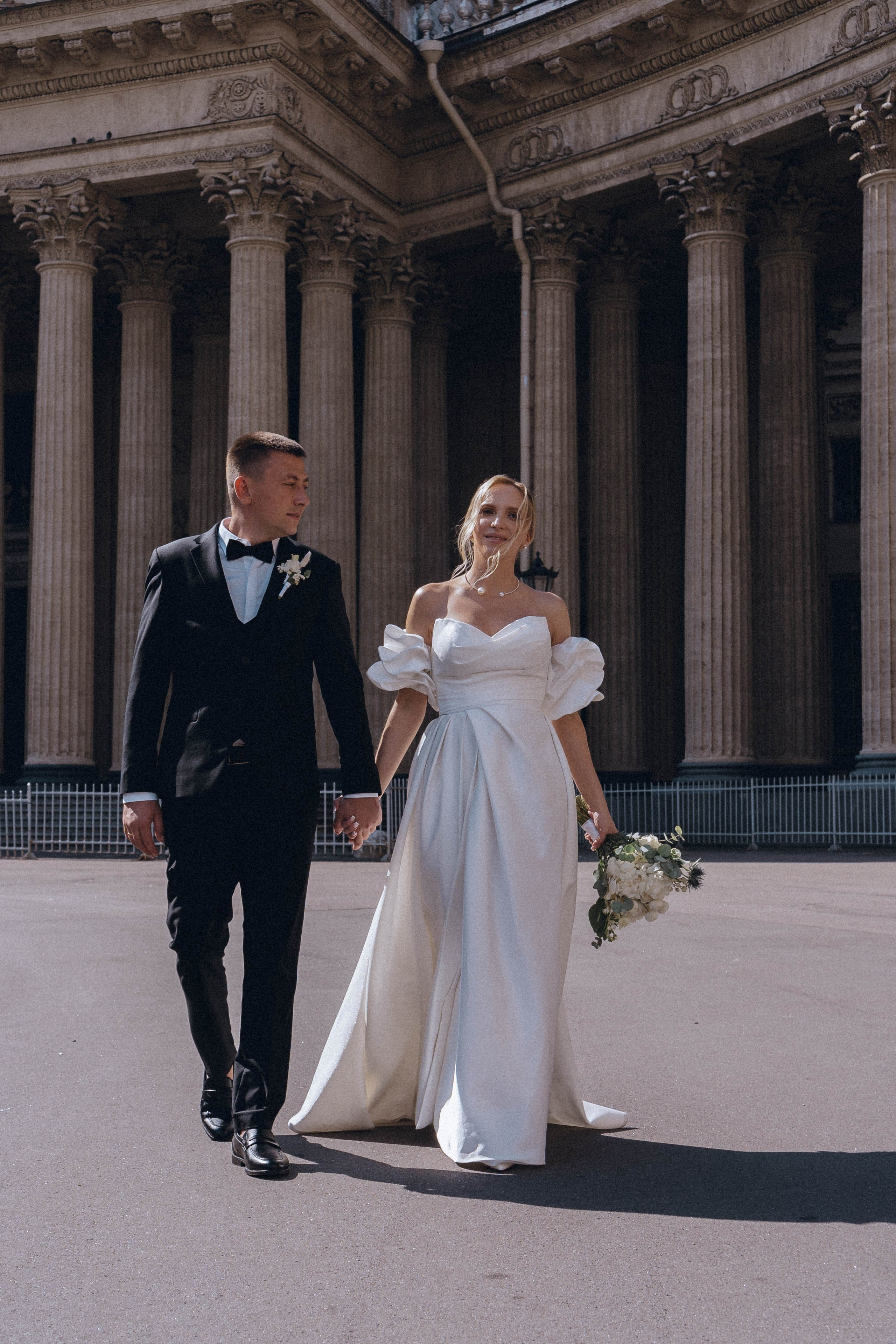 СВАДЕНБНАЯ СЬЕМКА НА КАТЕРЕ ПО КАНАЛАМ САНКТ-ПЕТЕРБУРГА И В АКВАТОРИИ НЕВЫ. Профессиональный фотограф, Санкт-Петербург — Виктория Богомолова