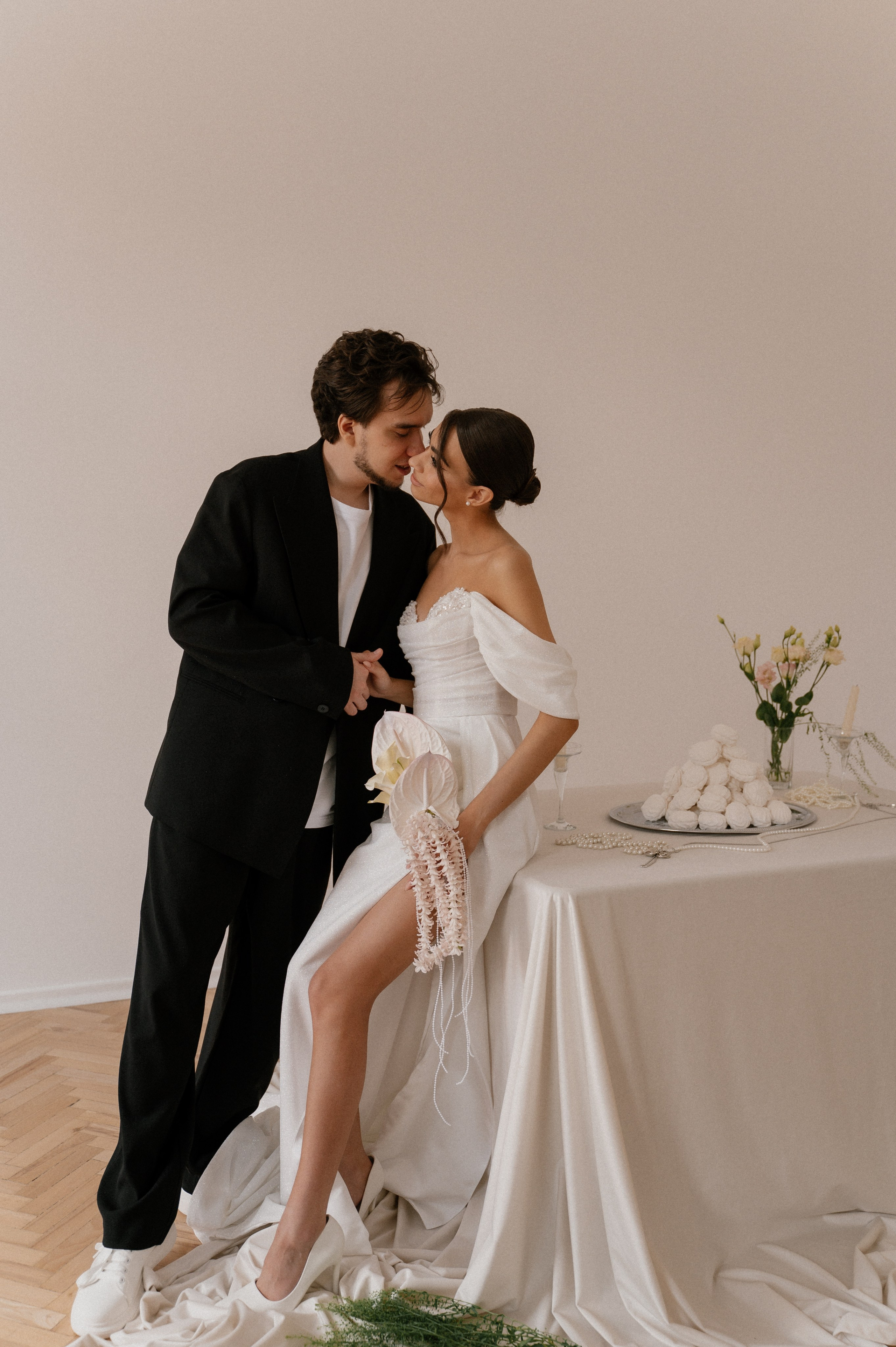 Утро жениха и невесты и съемка в студии. Свадебный и семейный фотограф Пенза Анастасия Артюшкина