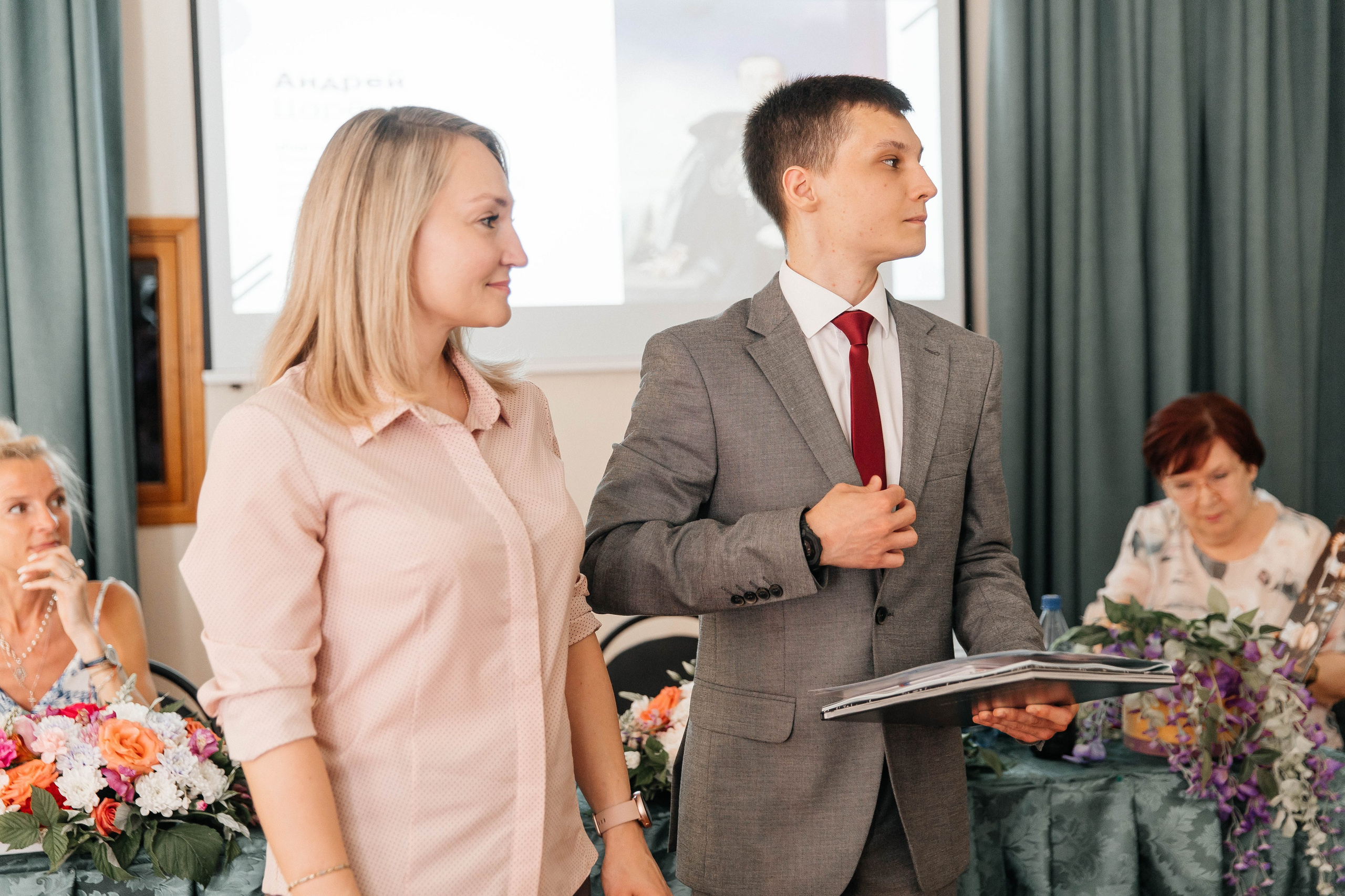 Гимназия Пеленг. _Carpe diem_