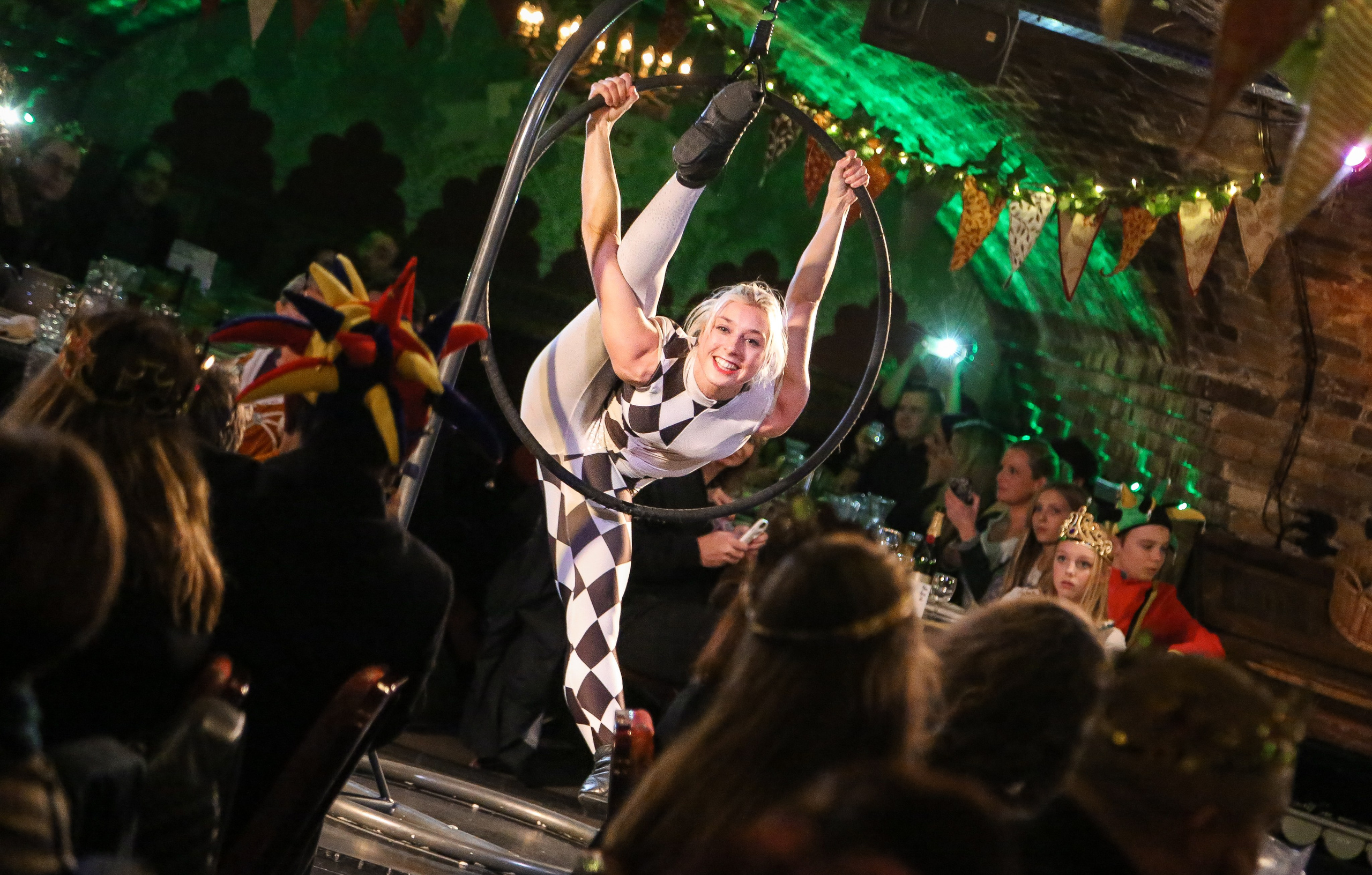 Англия: Новый год с Генрихом Восьмым. Дарья Письменюк / Darya Leitstern — фотограф, музыкант, журналист, путешественник