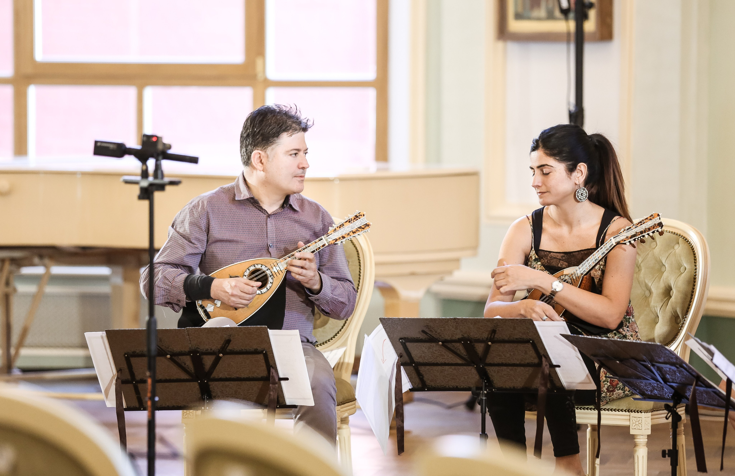 Путешествие мандолины. Дарья Письменюк / Darya Leitstern — фотограф, музыкант, журналист, путешественник