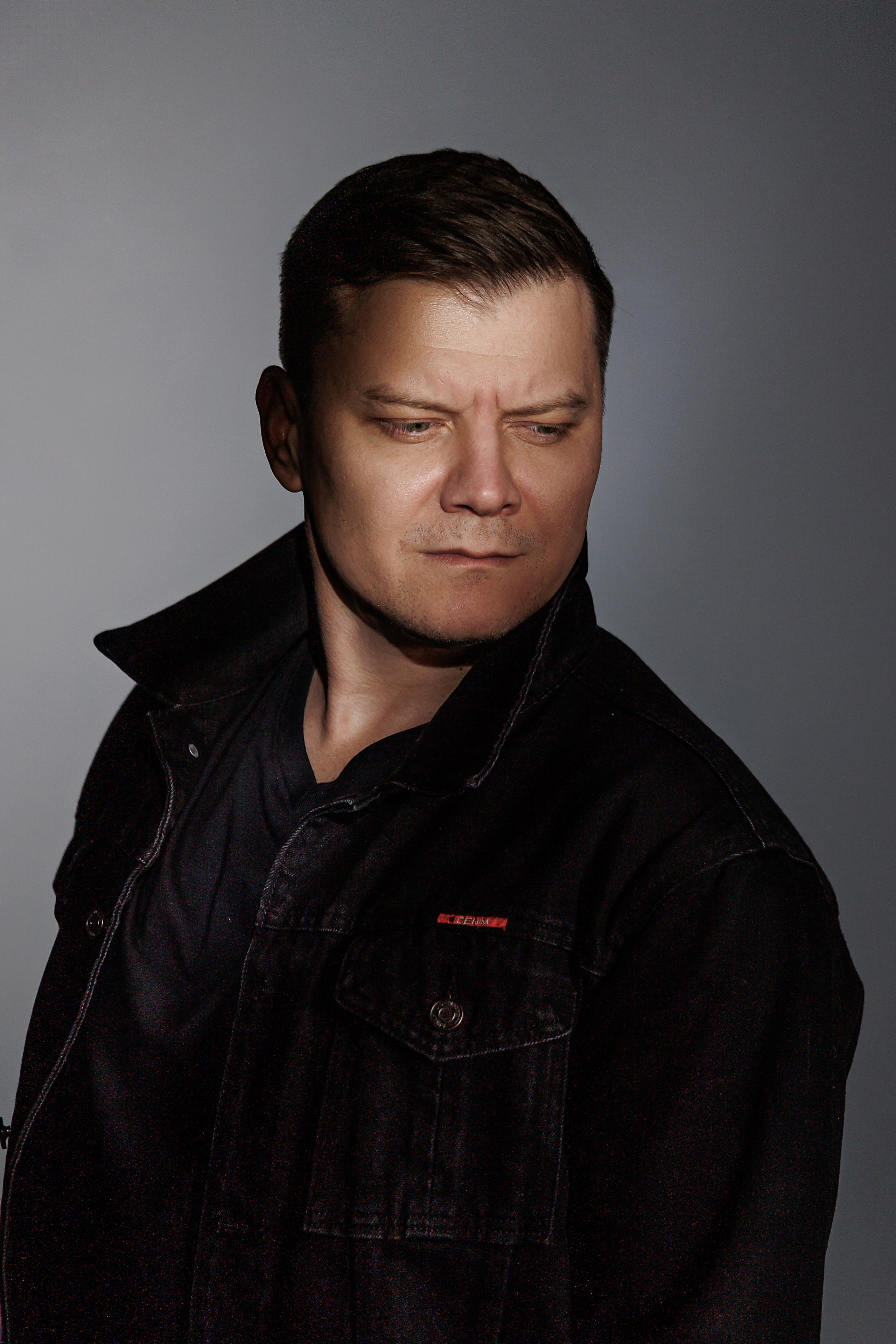 Портрет для рекламы DJ. Фотограф, видеограф