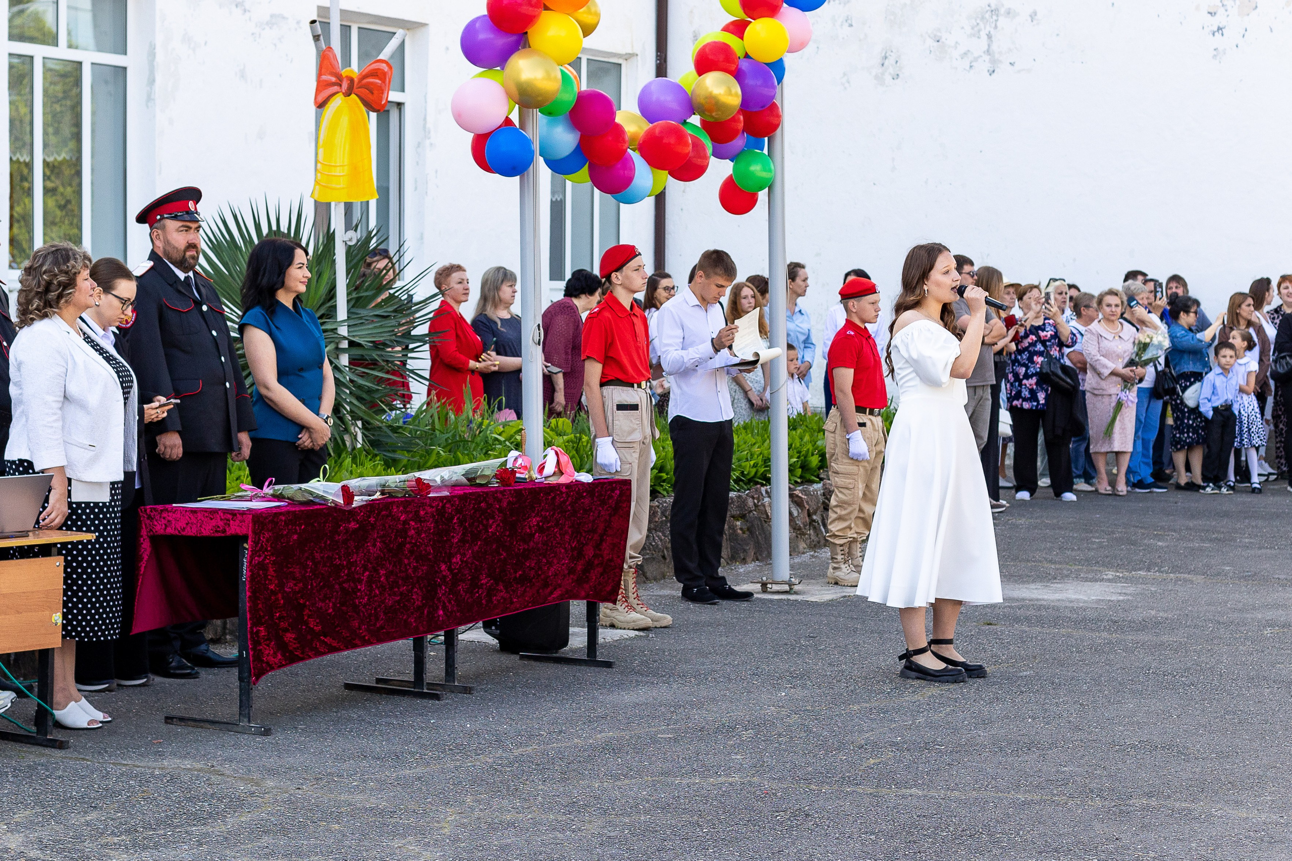 Последний звонок. Выпускные альбомы Майкоп, Краснодар Елена Золотарева