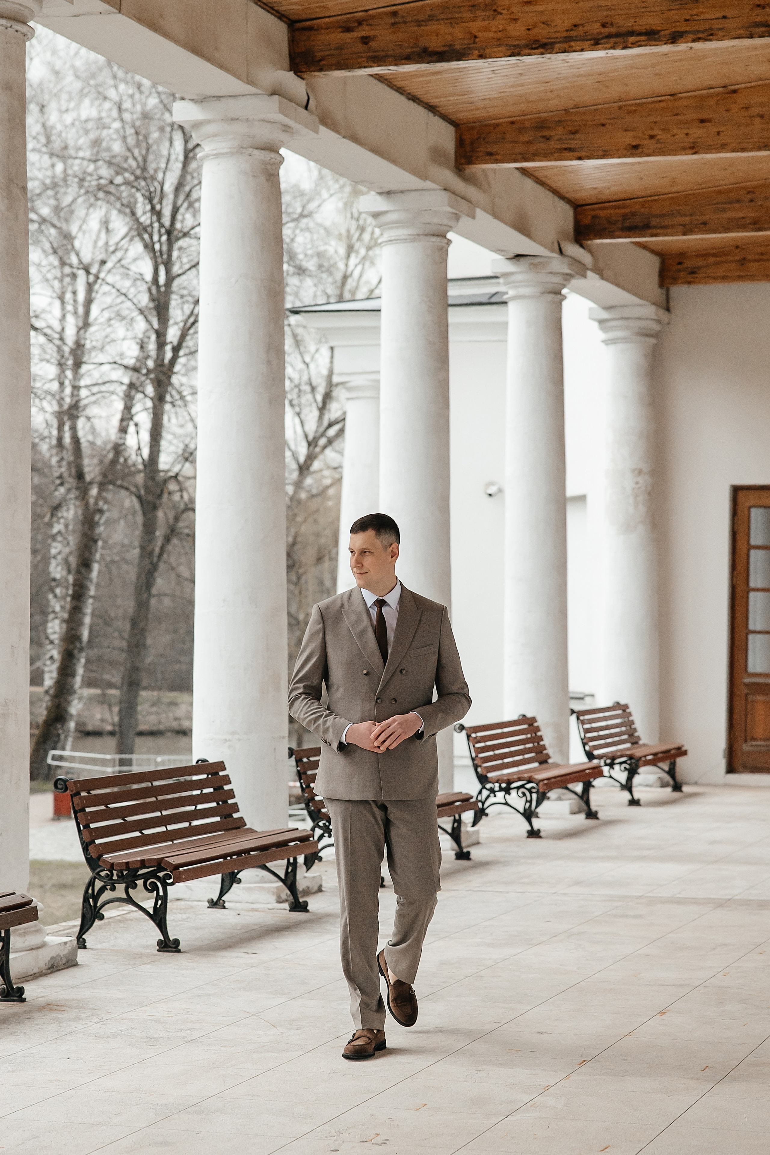 Свадебная фотосессия в Усадьбе Остафьево. Свадебный фотограф в Москве Дарья Олендарёва