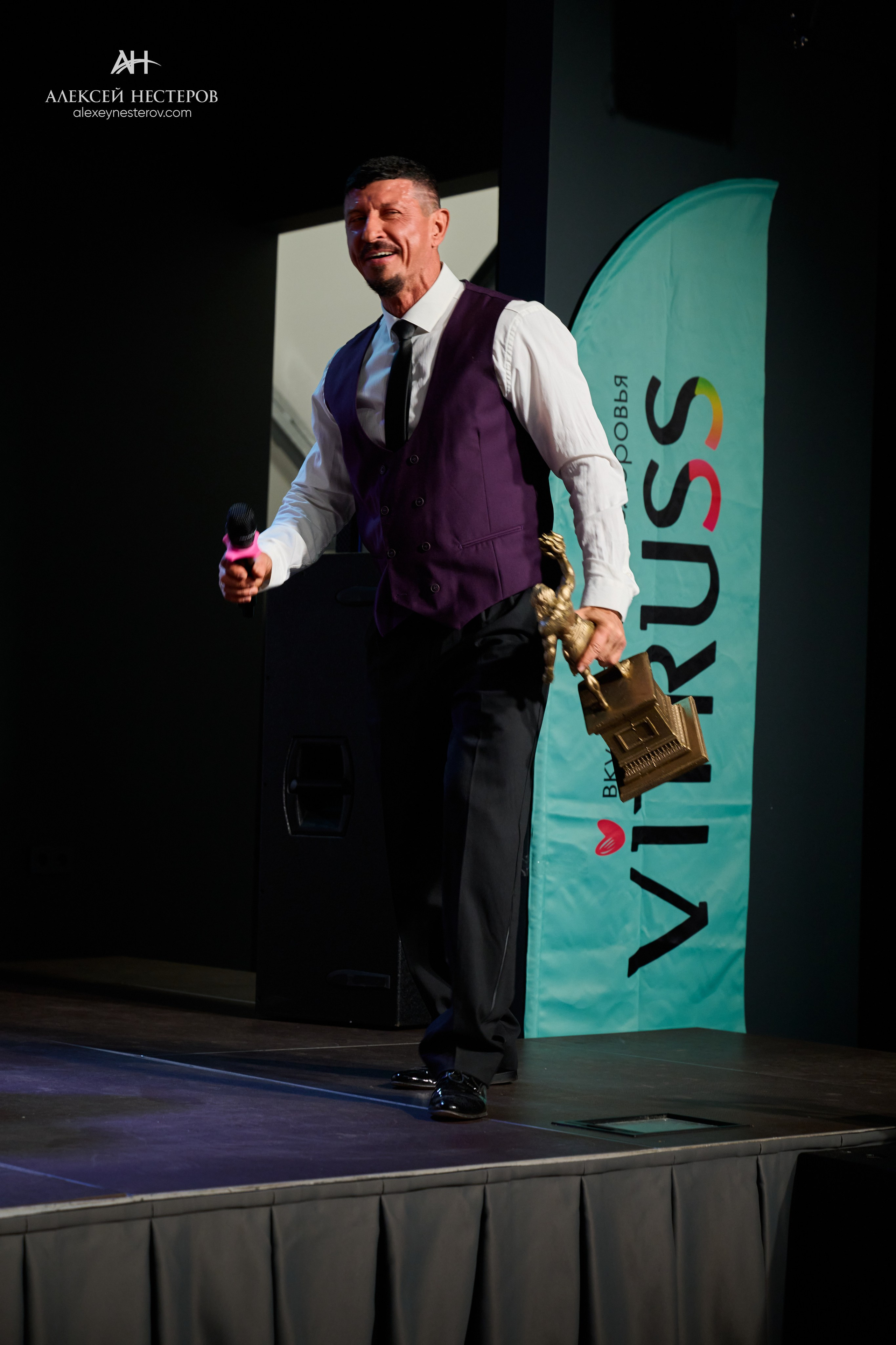 Фото с турнира «Прометей 2, WFF-WBBF Russia» 26 октября 2025. Спортивный фитнес фотограф Алексей Нестеров