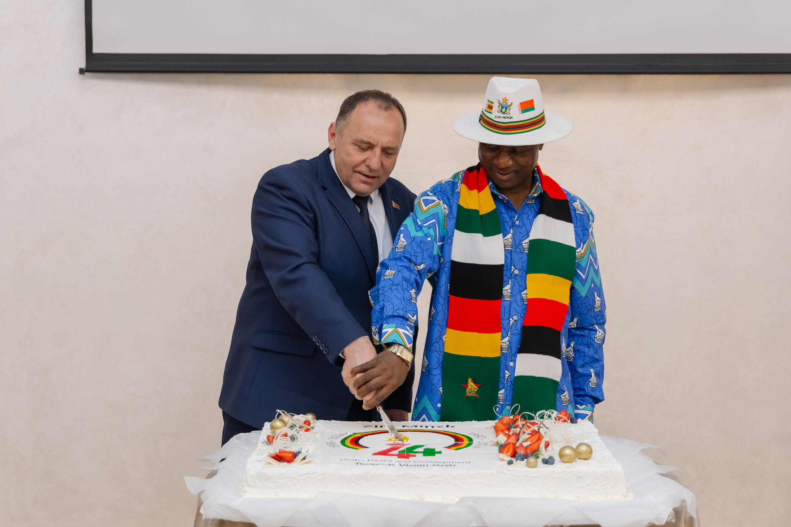 Фотосъемка делегации Посольства Зимбабве в Минске. Свадебный фотограф в Минске/Беларуси Сергей Спиридонов