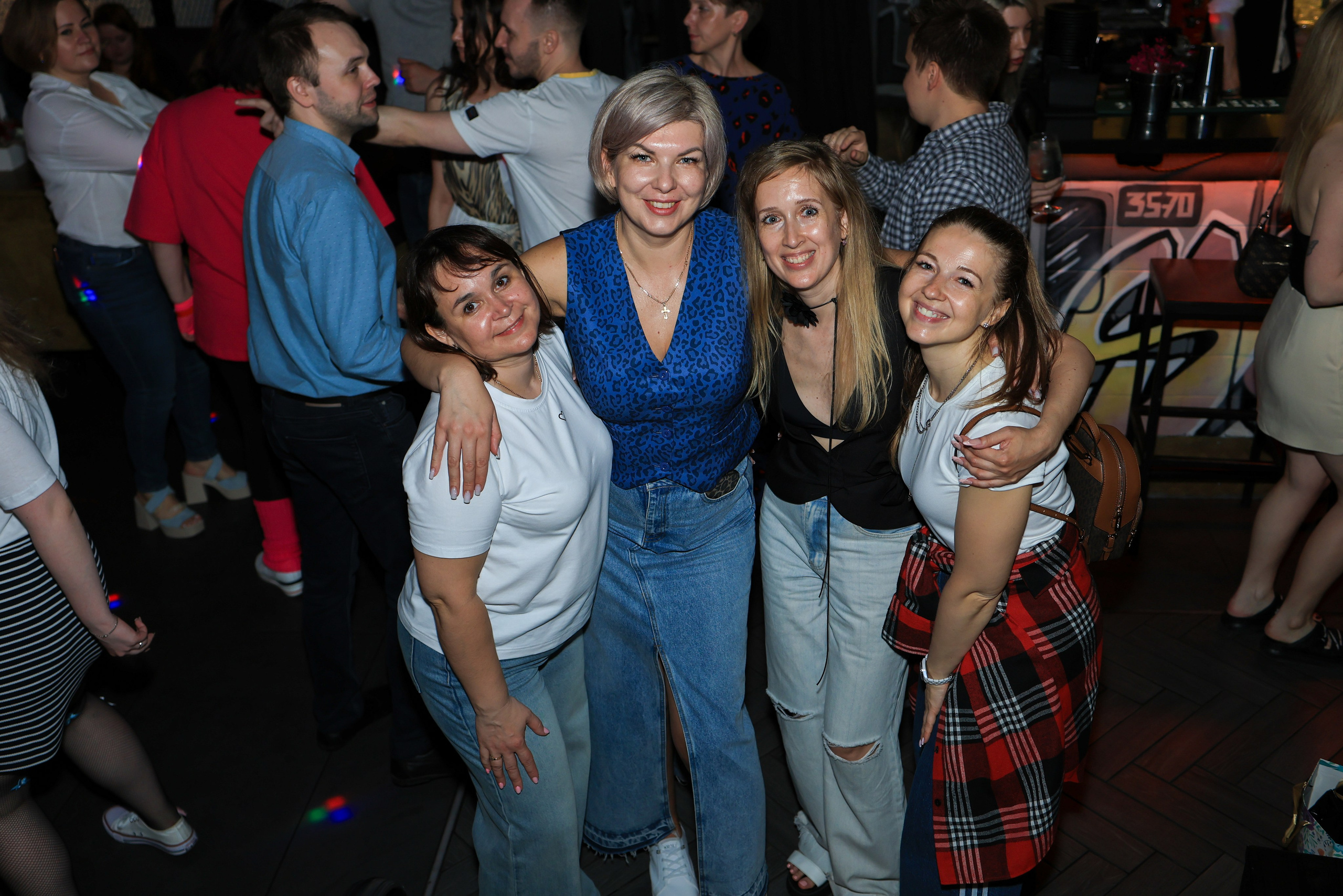 Вечеринка 90-х (Бар Буква Ю)