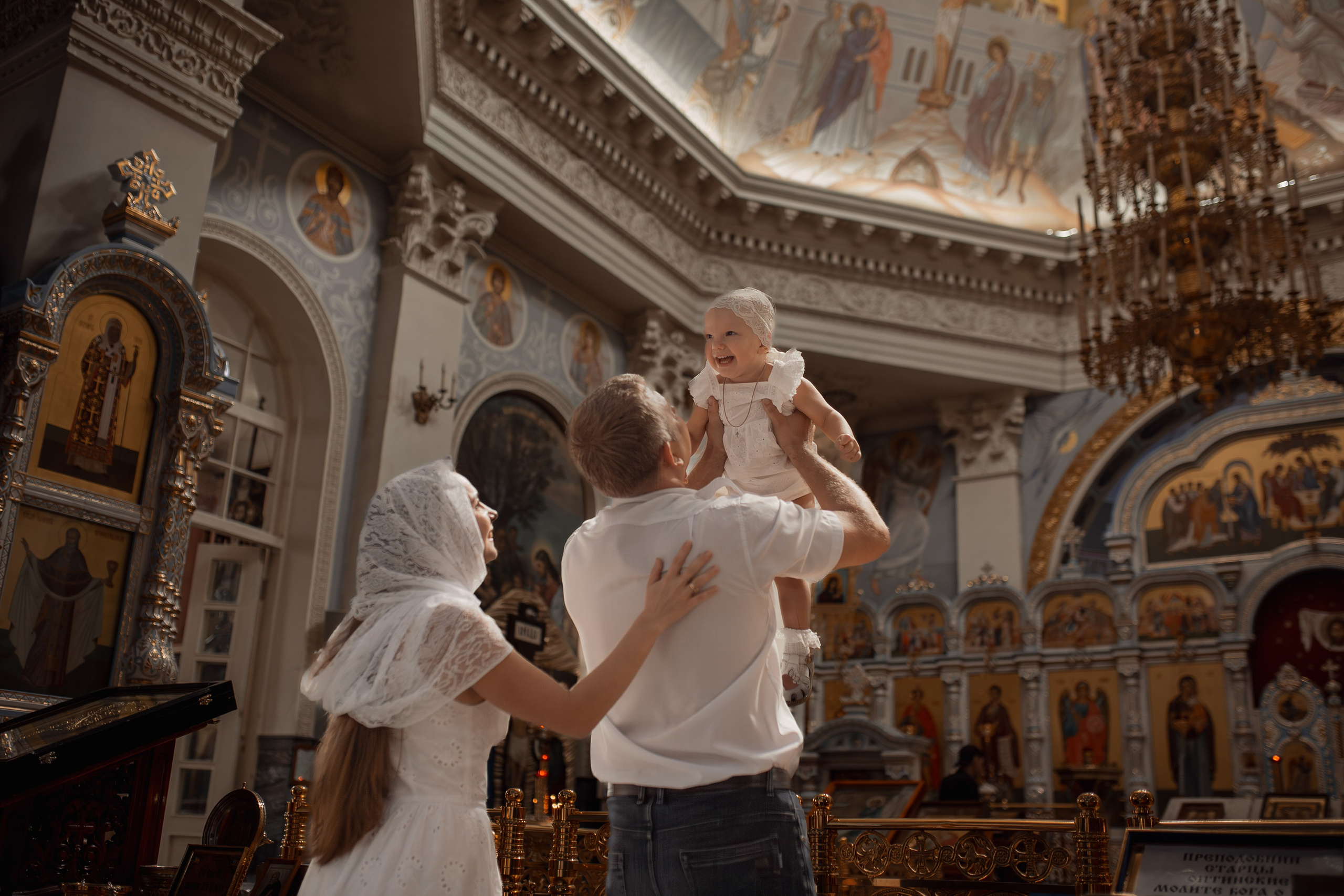 Крещение Алисы и Ксении. Фотограф на Крещение и Венчание в Ташкенте