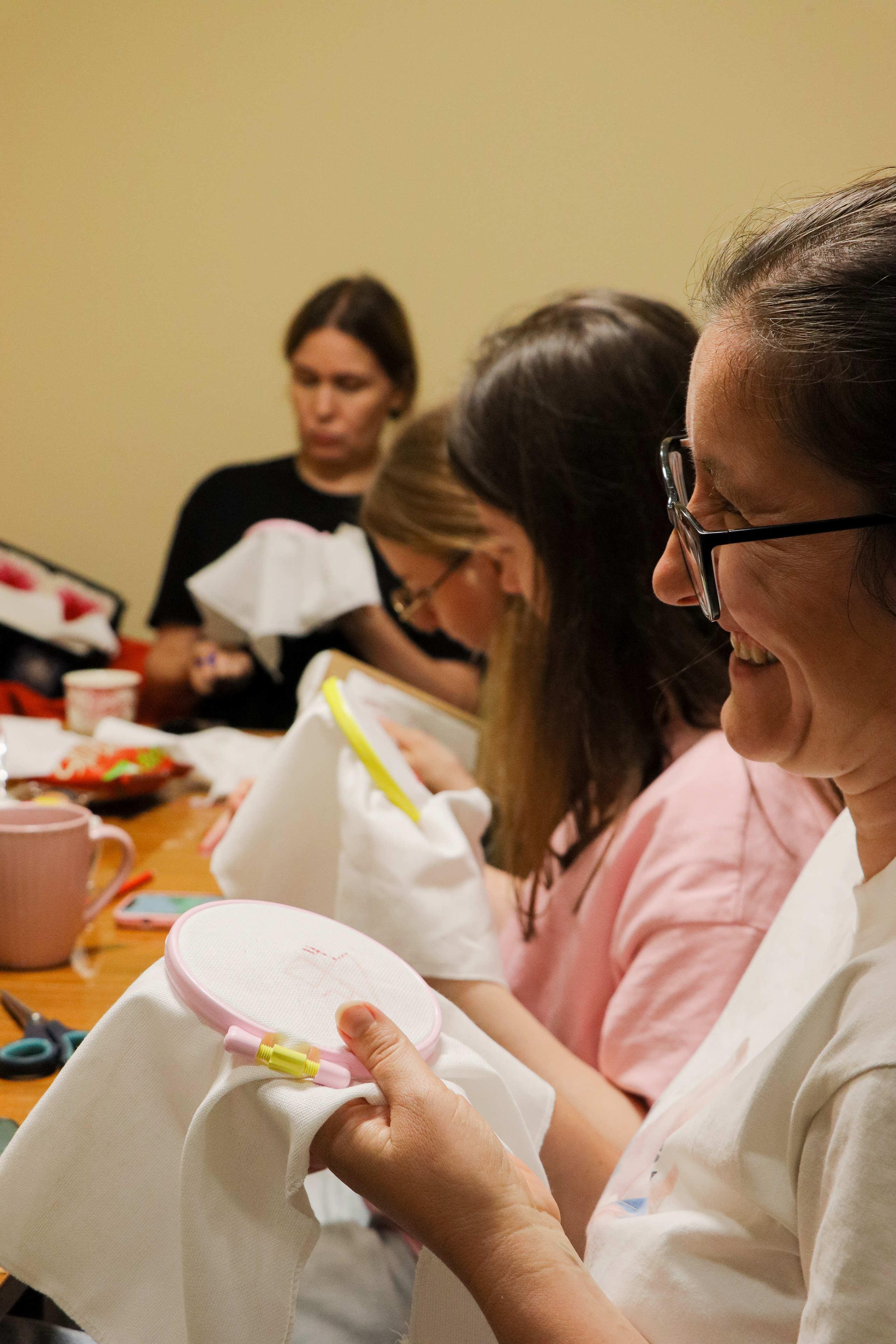 Мастер-класс по вышивке орнаментов. Портретный и репортажный фотограф в Анапе Злата Хидзик