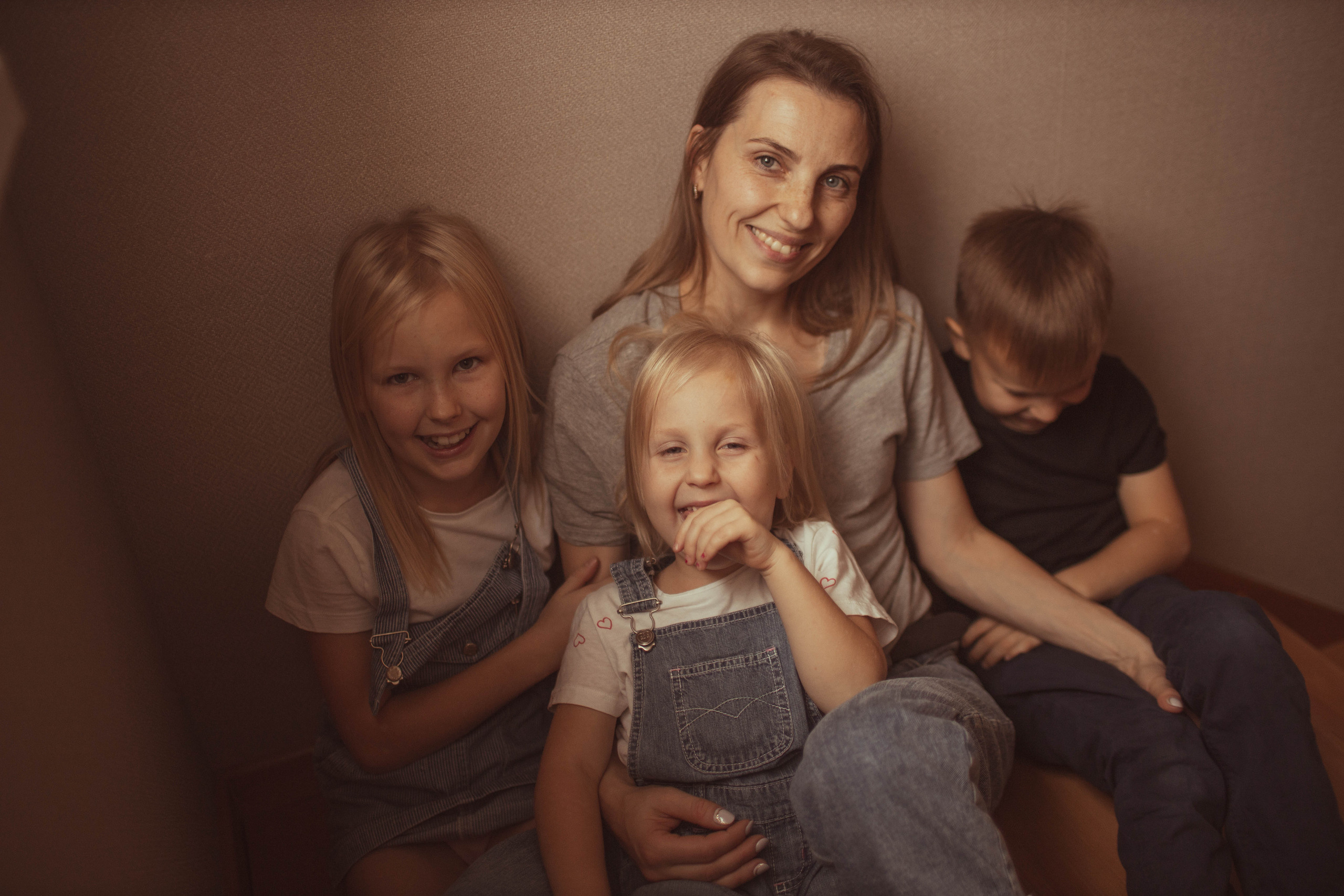 Домашняя съёмка большой семьи. Детский и семейный фотограф в Твери Ольга Крестьянинова