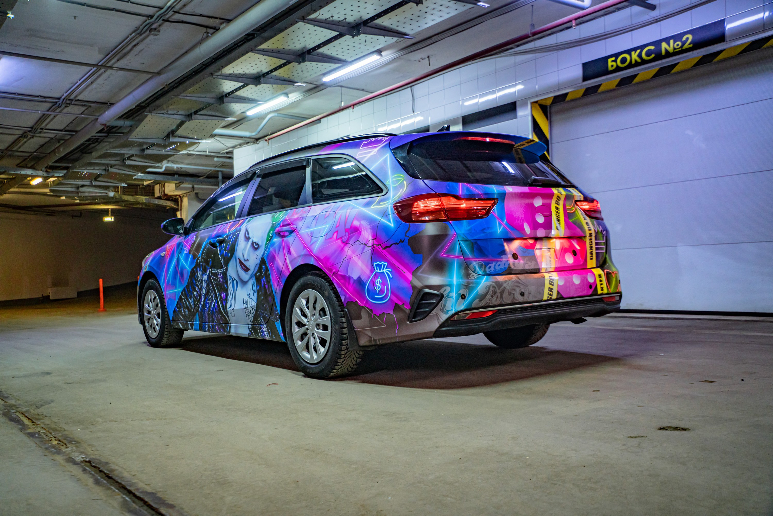 Винилография на KIA Ceed SW. Студия дизайна и оклейки авто Barmaley Design