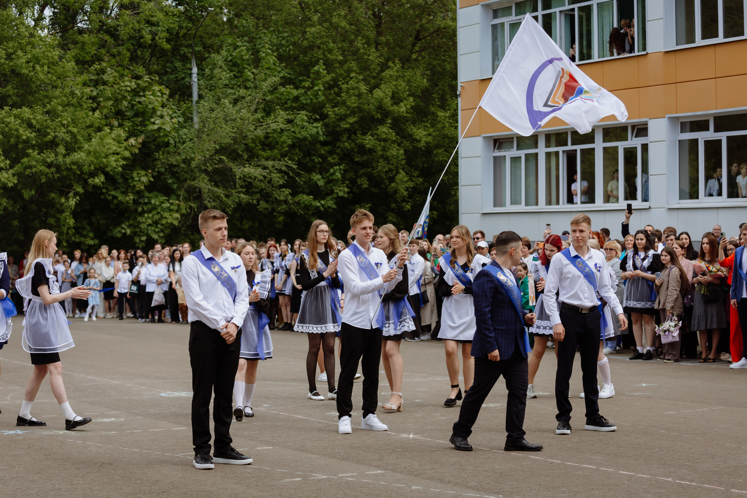 Последний звонок 2024 (3 часа фотосъемки). Профессиональный фотограф Надежда Антонова