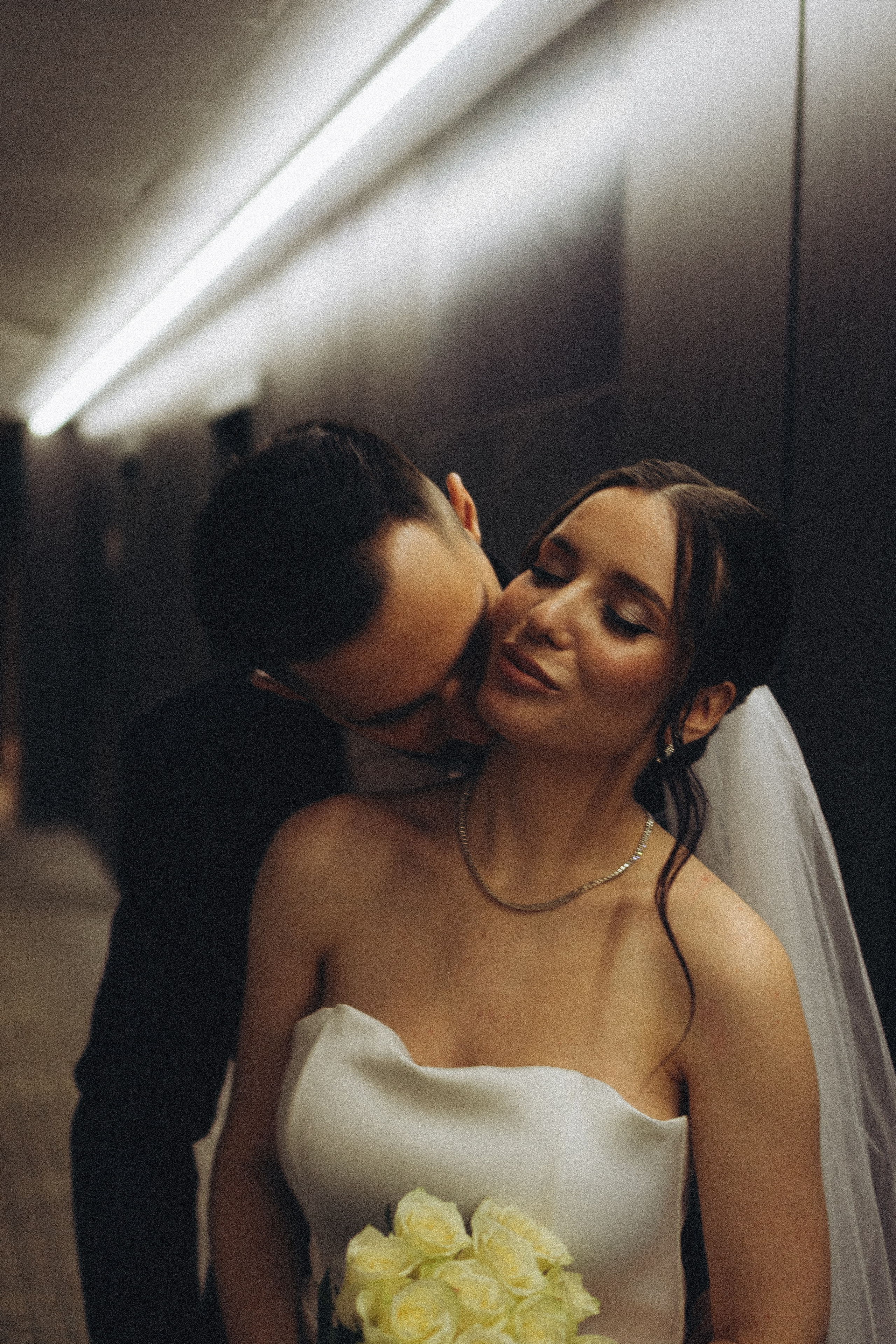 СВАДЕБНАЯ СЬЕМКА СБОРОВ ЖЕНИХА И НЕВЕСТЫ В ОТЕЛЕ И ТАКЖЕ ФОТОСЕССИИЯ В ОТЕЛЕЕ МЕГАПОЛИС БРЯНСК. Профессиональный фотограф, Санкт-Петербург — Виктория Богомолова