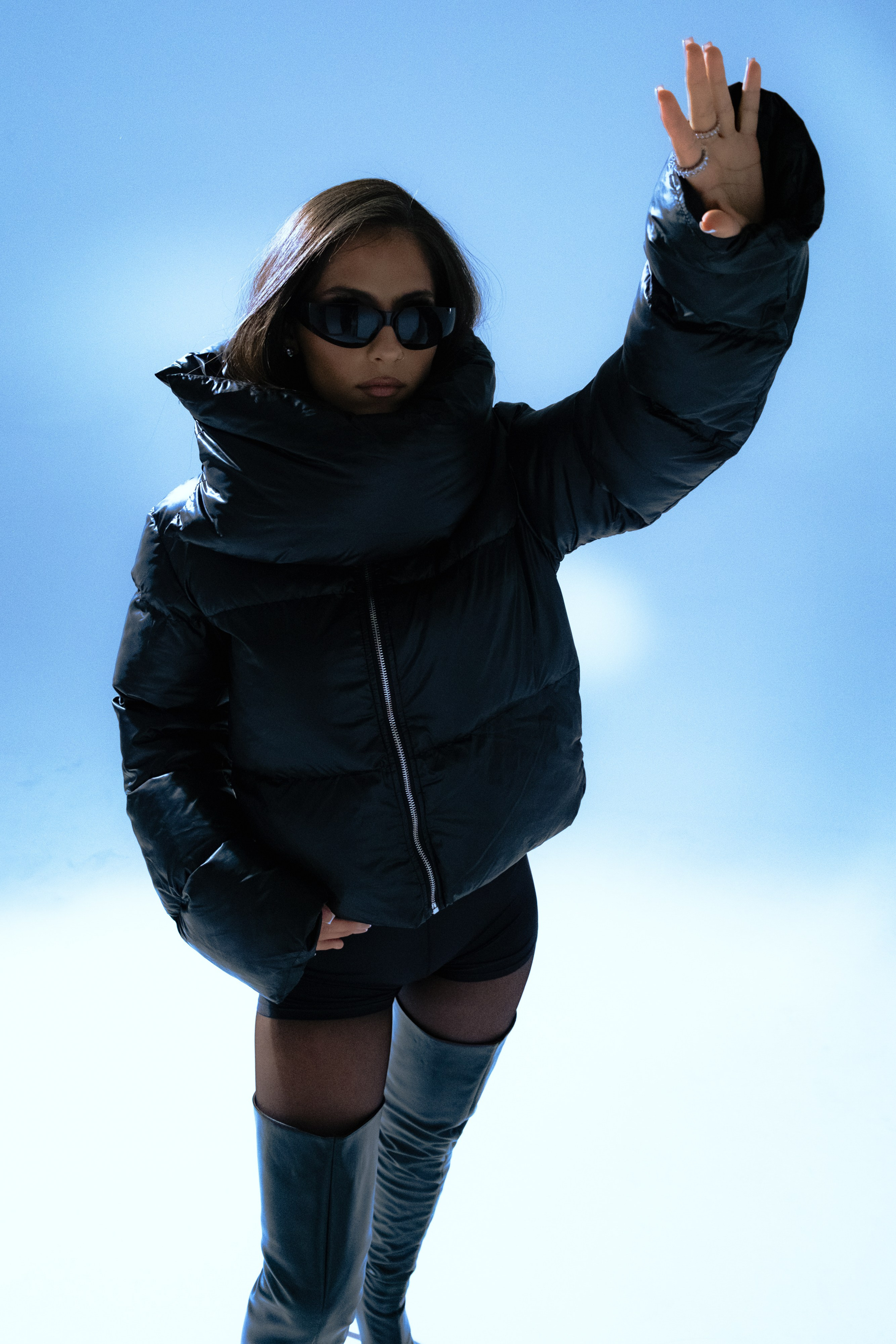 Раздаем стиль с Лесей. Мари — фотограф и видеограф из Москвы