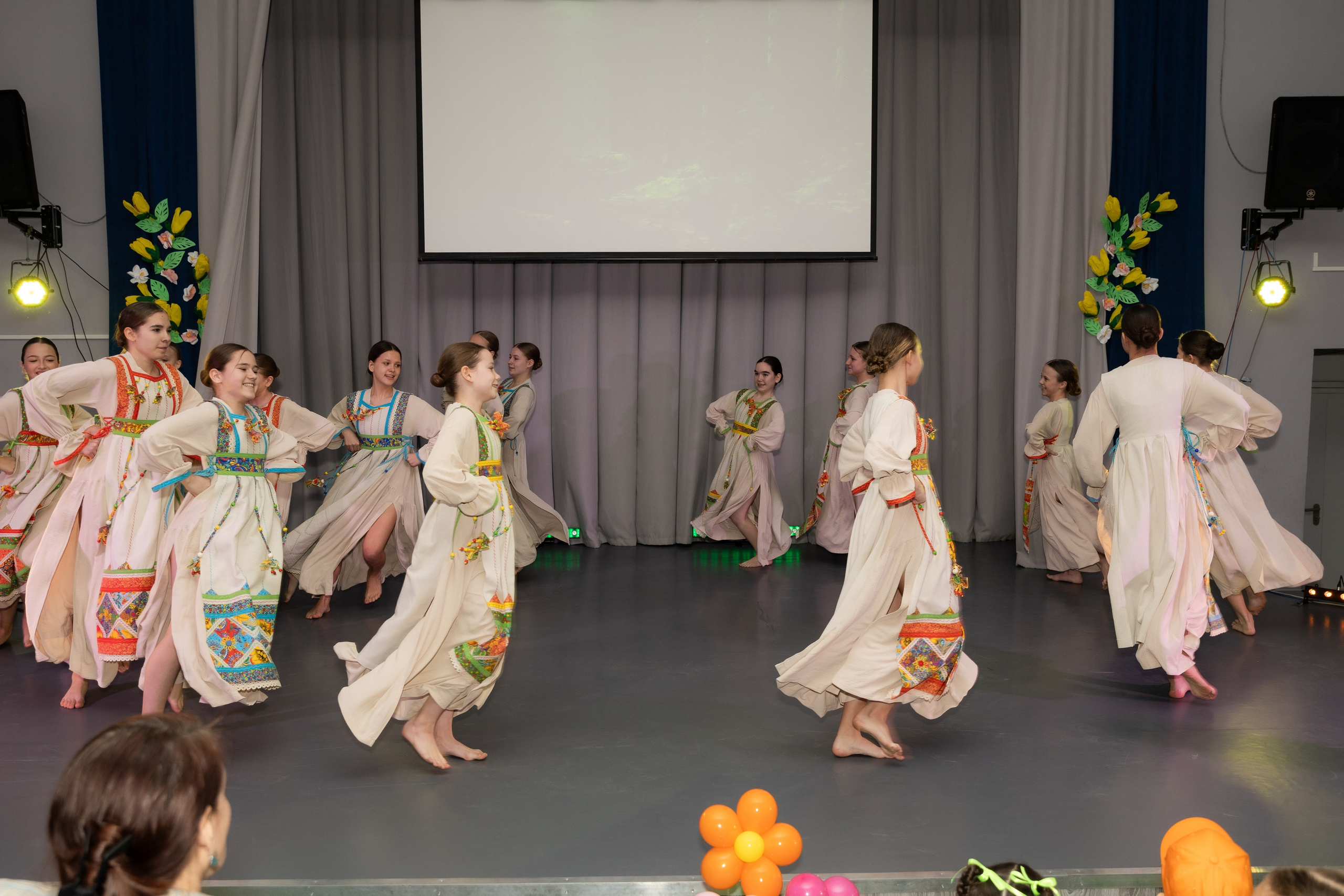 Танцевальный коллектив. Рыжий Фотограф Иркутск