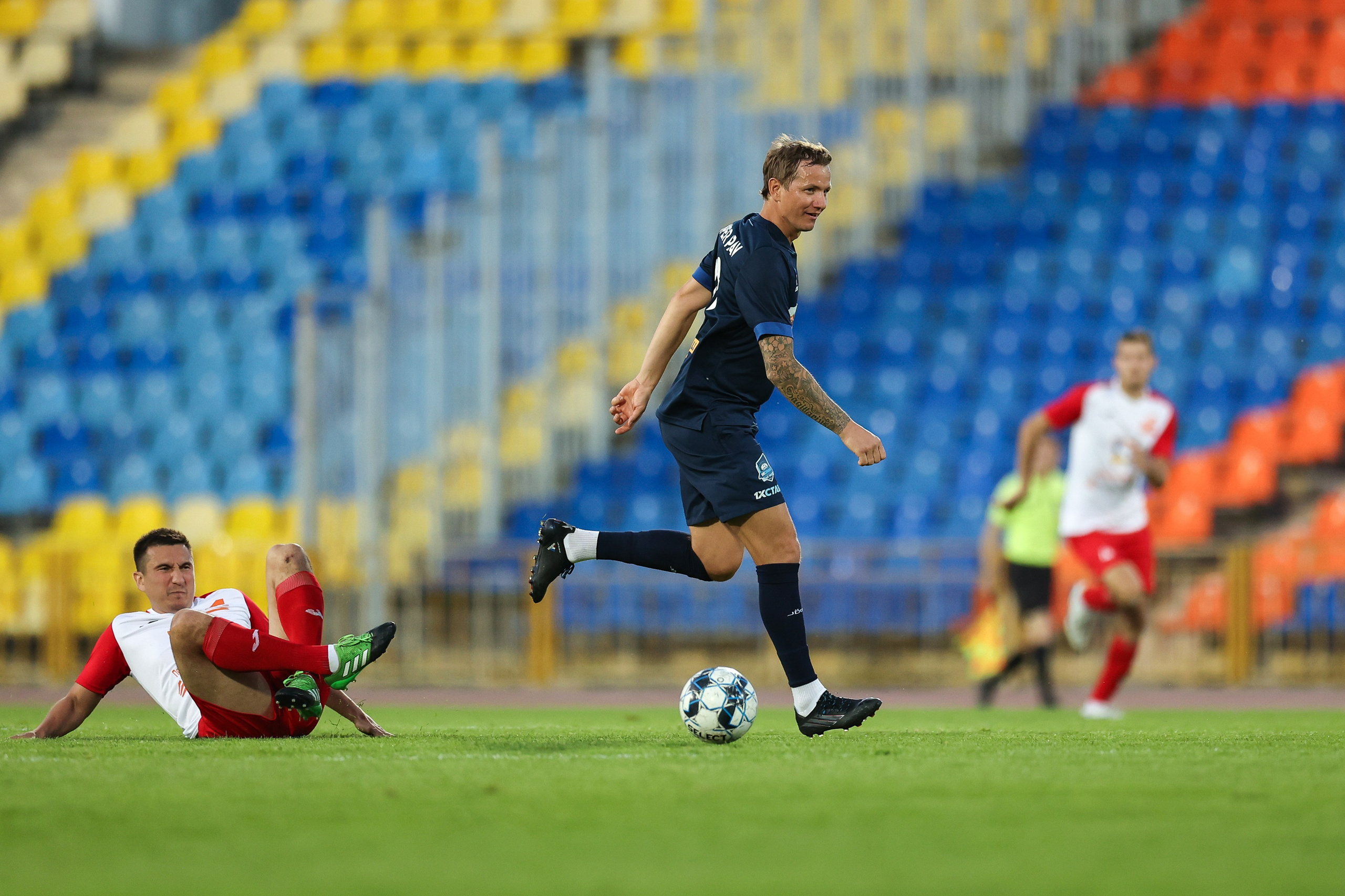 Благотворительный футбольный матч Друзья Бурмистрова vs ФК Fight Nights. Спортивный репортажный фотограф Казань Нафис Сиразетдинов