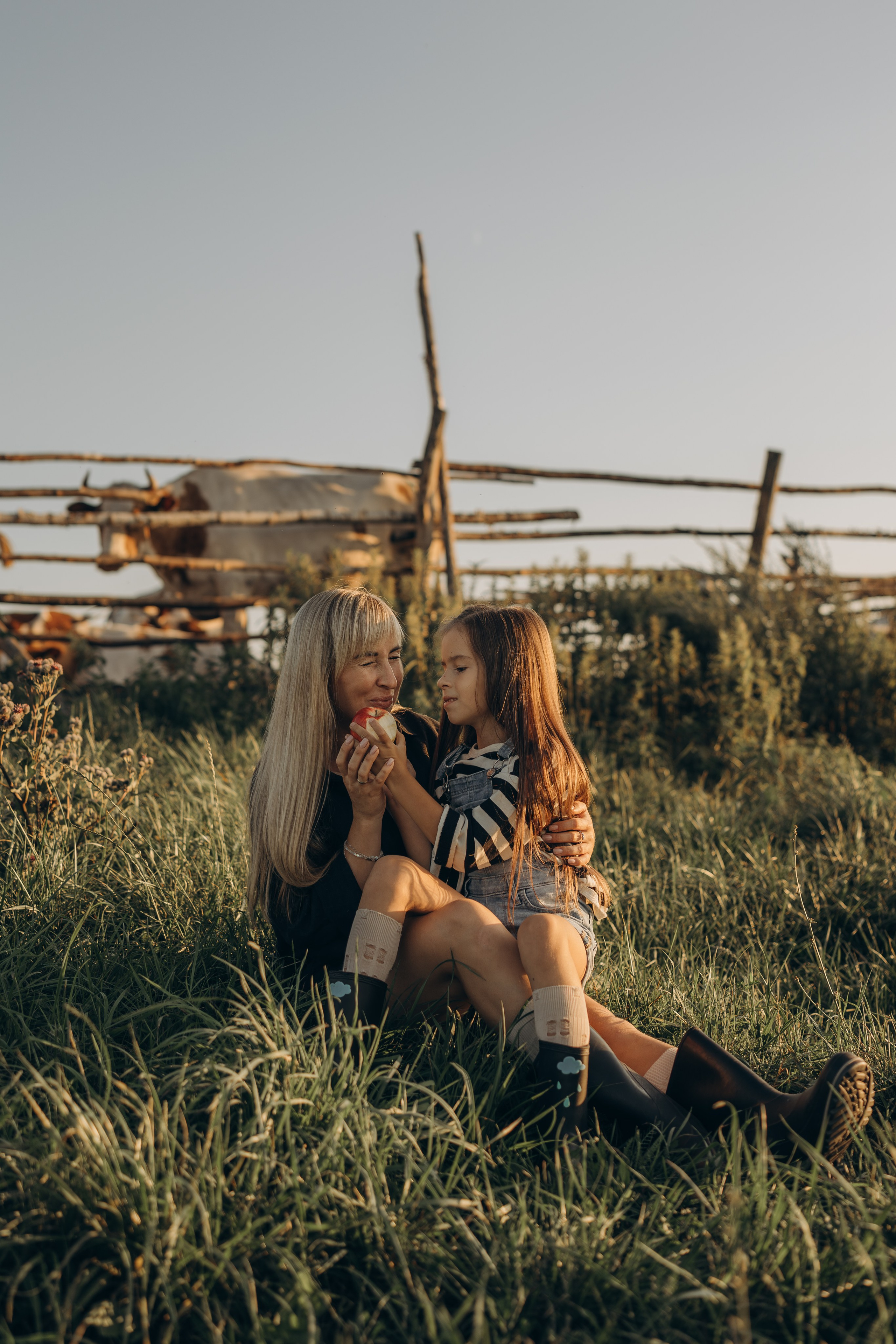 Детство, лошади, природа. Семейный фотограф Москва. Фотограф беременности и материнства Москва