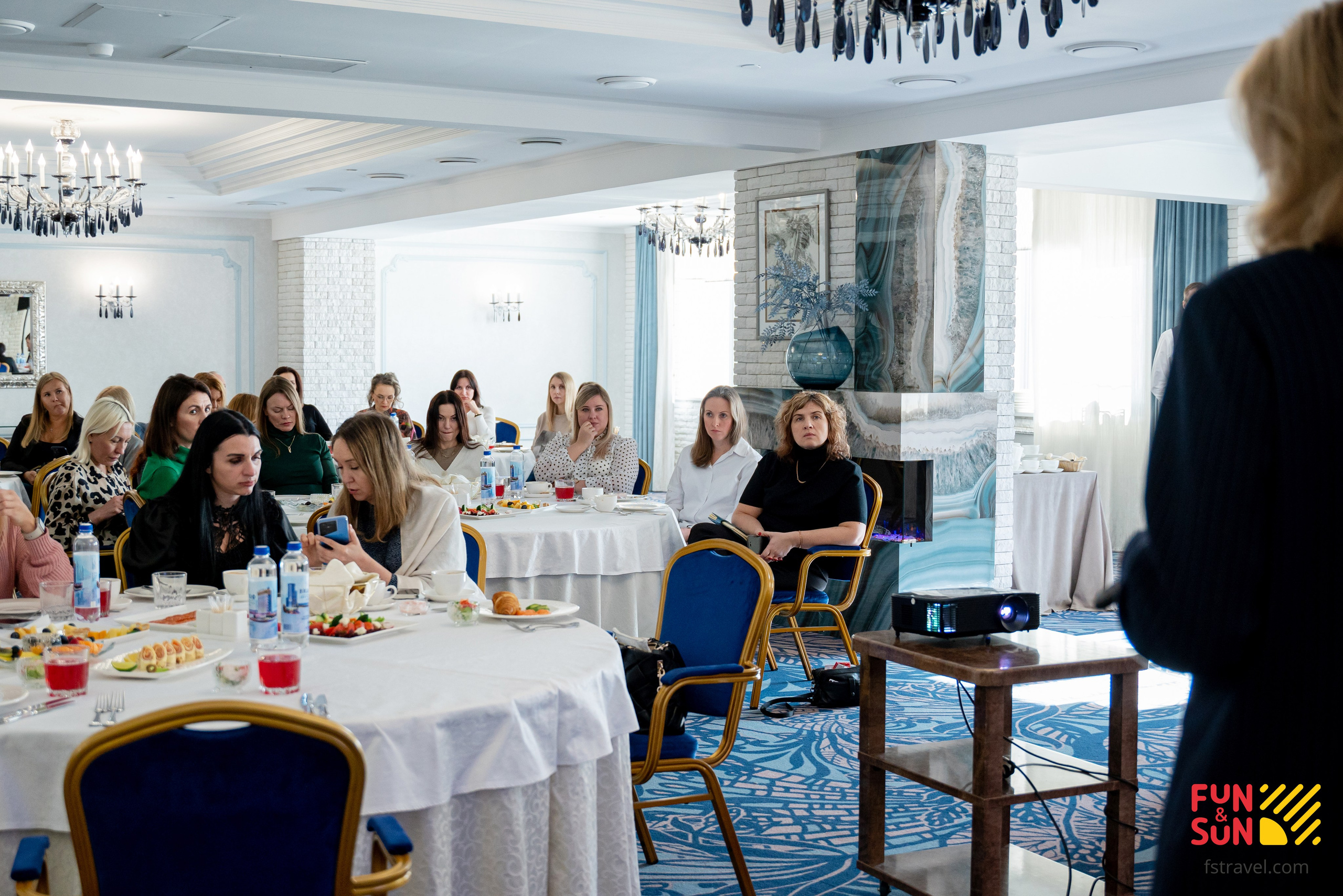 БИЗНЕС-ЗАВТРАК FUN SUN. Фотограф на любое мероприятие