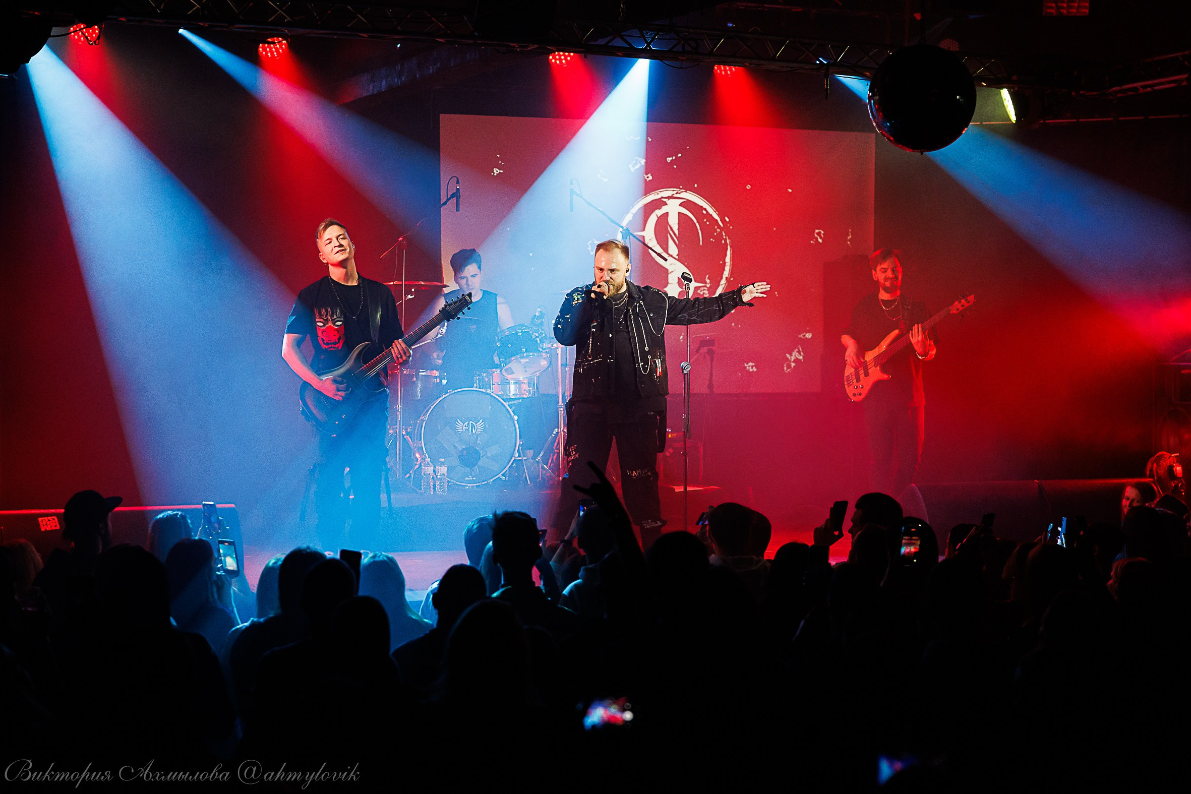 19.11.2023 iOstra Glastonberry. Виктория Ахмылова. Фотограф в Москве