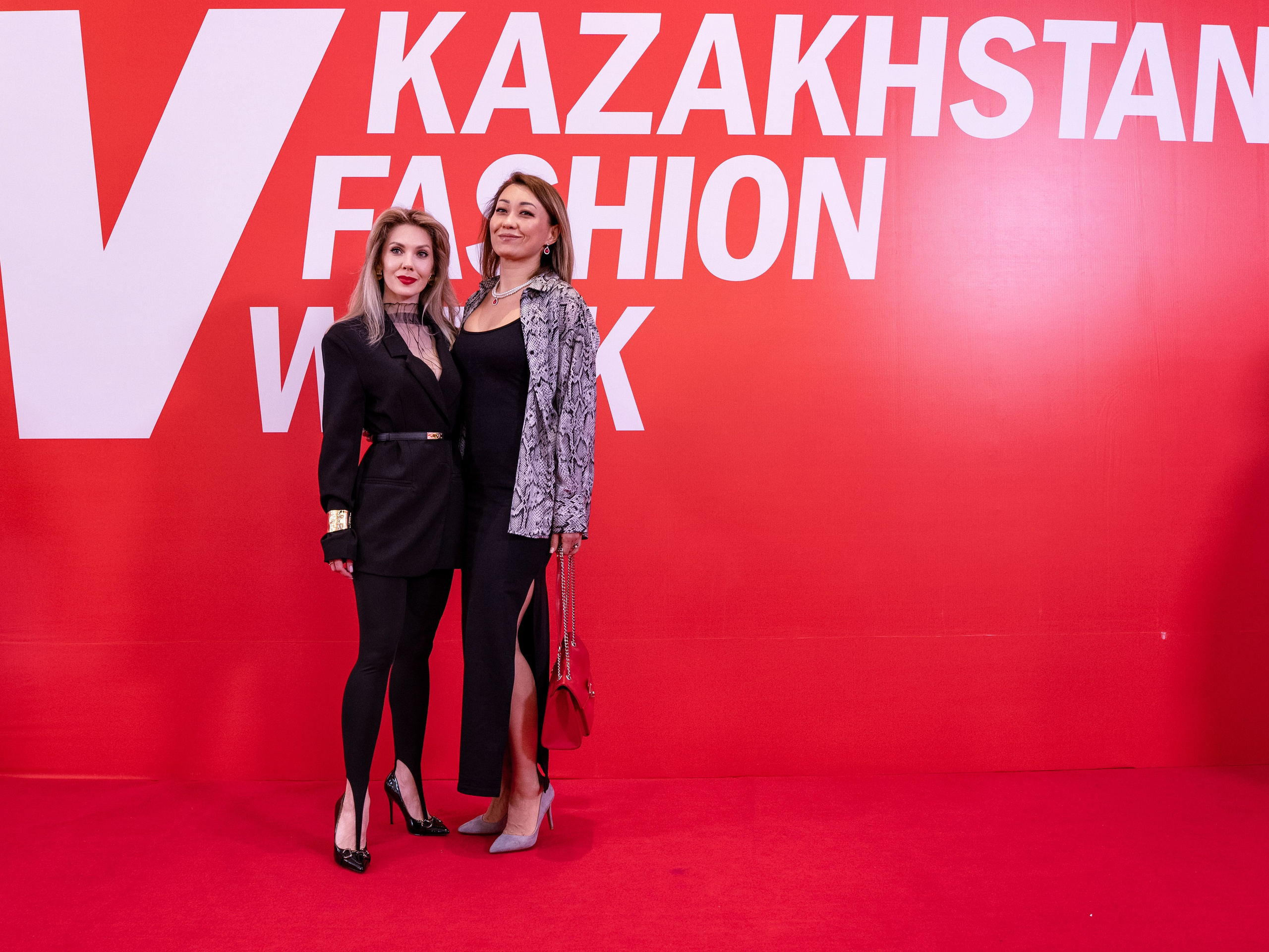 Backstage Day 1. Сайт Алматинского НЮ АРТ, будуар и фэшн фотографа Дениса Карпенко